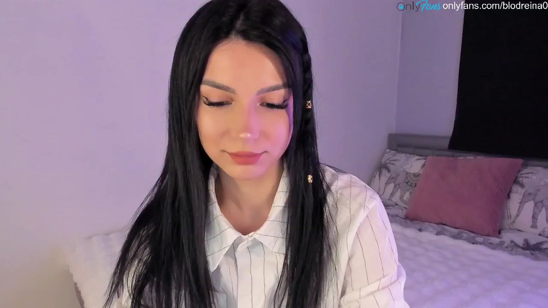 Gallery image thumbnail from Blodreina's myfreecams stream on, 03/04/2025, 23:52 image 8 of 20