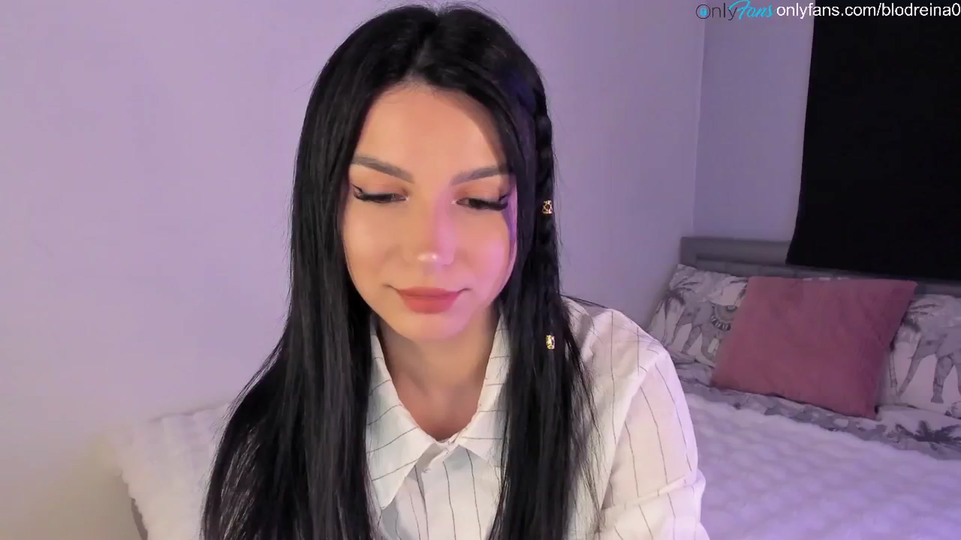 Gallery image thumbnail from Blodreina's myfreecams stream on, 03/04/2025, 23:52 image 9 of 20