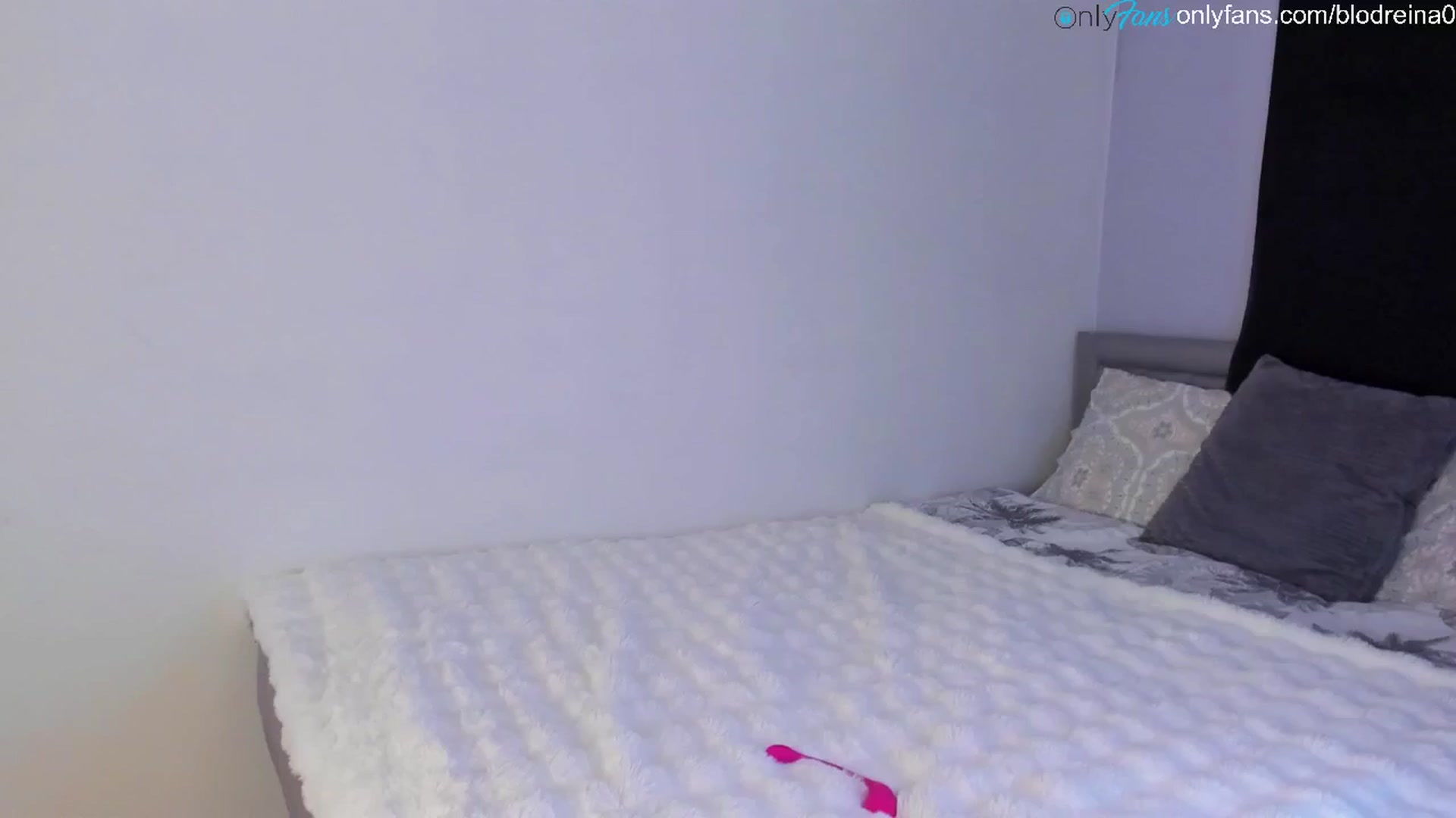 Gallery image thumbnail from Blodreina's myfreecams stream on, 03/15/2025, 01:41 image 8 of 20
