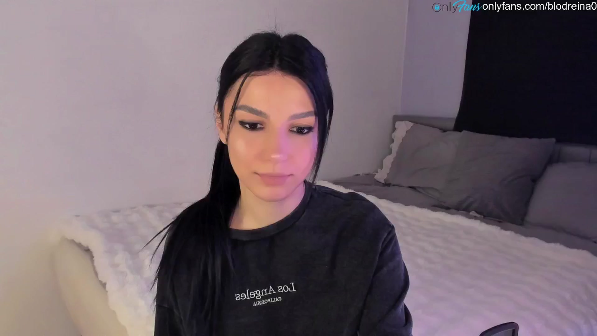 Gallery image thumbnail from Blodreina's myfreecams stream on, 03/30/2025, 23:05 image 4 of 20