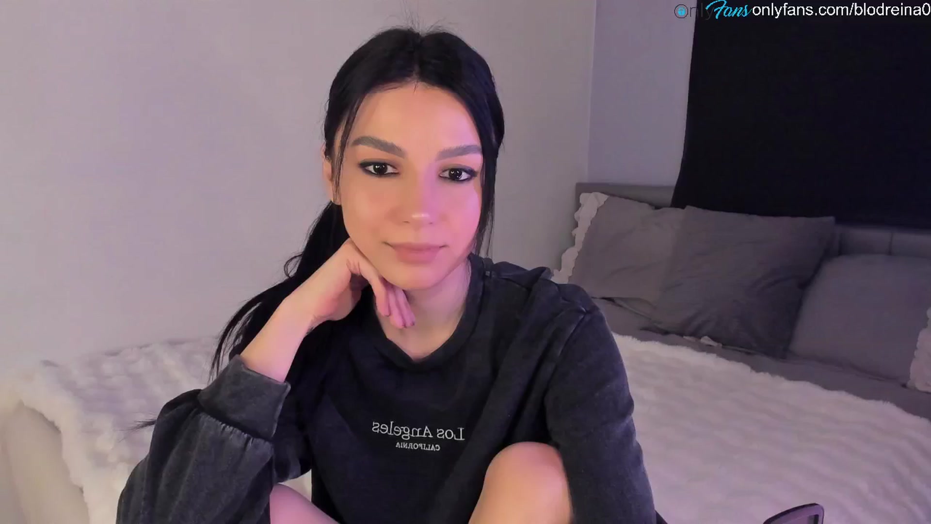 Gallery image thumbnail from Blodreina's myfreecams stream on, 03/30/2025, 23:05 image 19 of 20