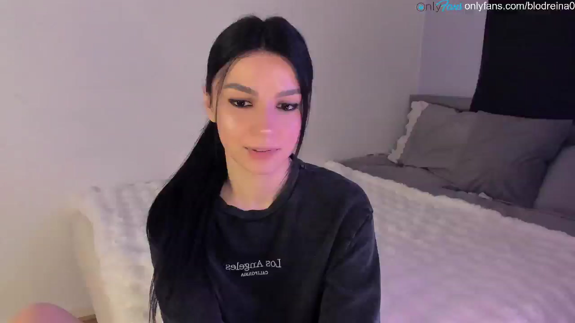 Gallery image thumbnail from Blodreina's myfreecams stream on, 03/31/2025, 01:18 image 5 of 20