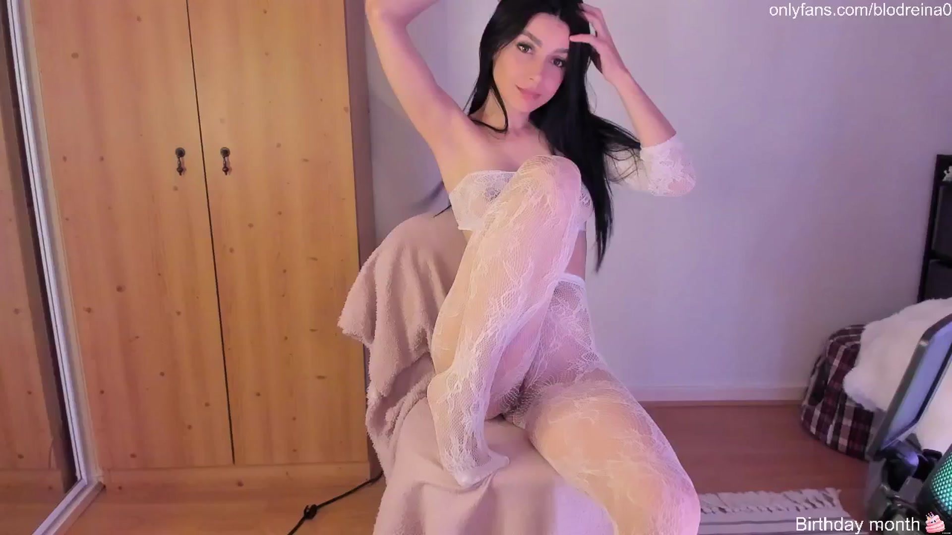 Gallery image thumbnail from Blodreina's myfreecams stream on, 05/04/2025, 01:36 image 15 of 20