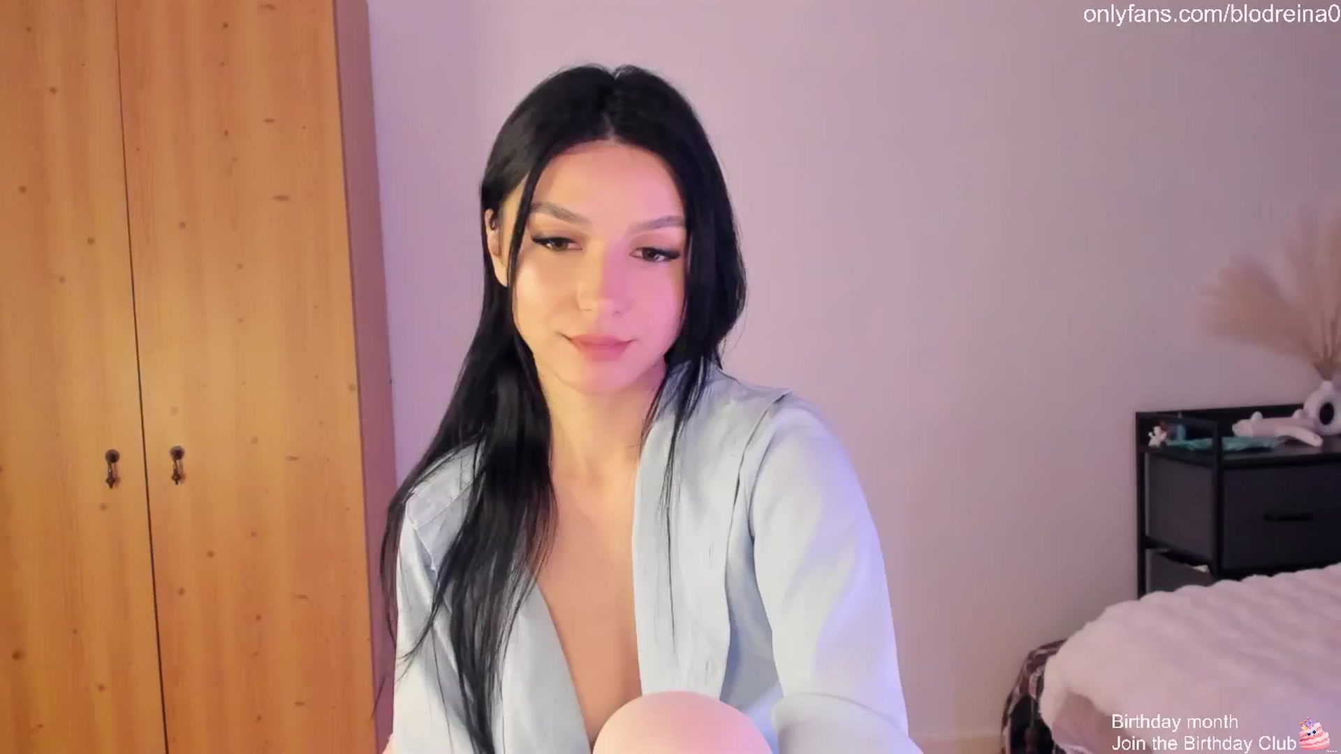 Gallery image thumbnail from Blodreina's myfreecams stream on, 05/09/2025, 02:36 image 15 of 20