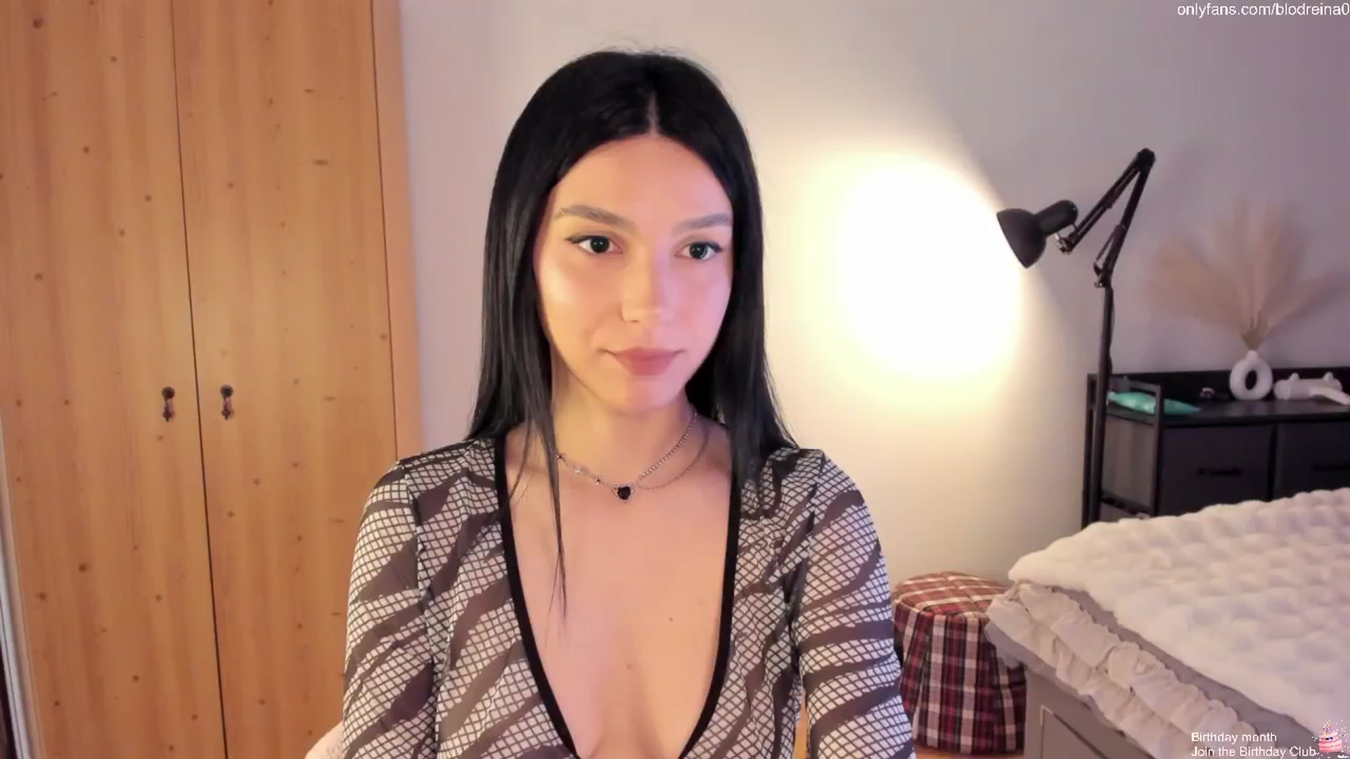 Gallery image thumbnail from Blodreina's myfreecams stream on, 05/16/2025, 24:03 image 1 of 20