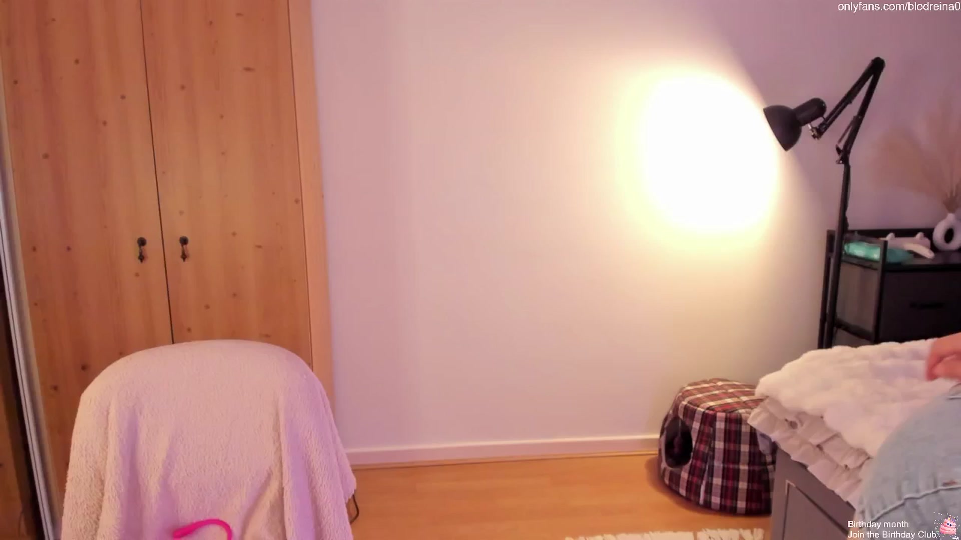 Gallery image thumbnail from Blodreina's myfreecams stream on, 05/21/2025, 22:44 image 10 of 20