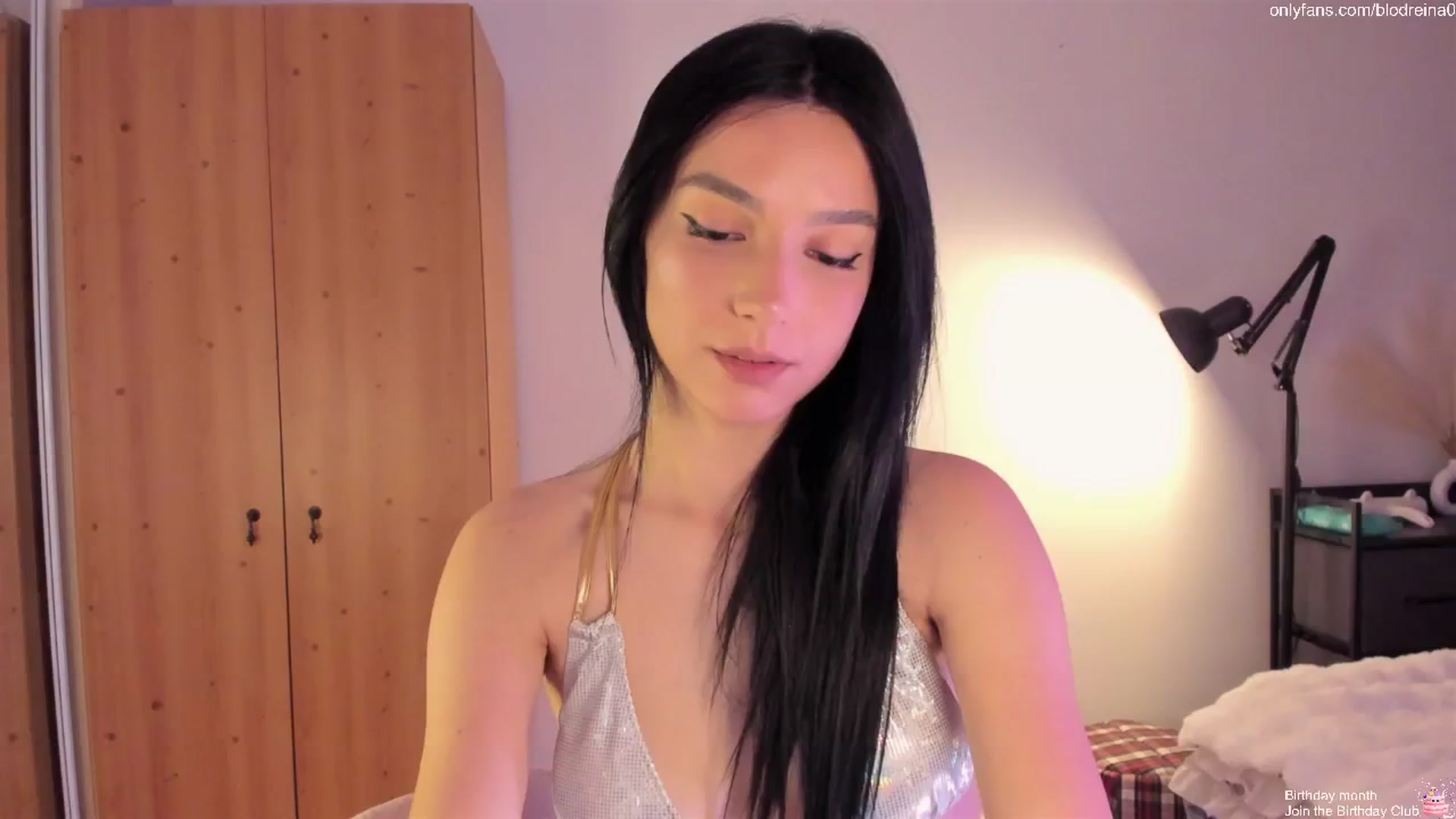 Gallery image thumbnail from Blodreina's myfreecams stream on, 05/21/2025, 23:27 image 18 of 20