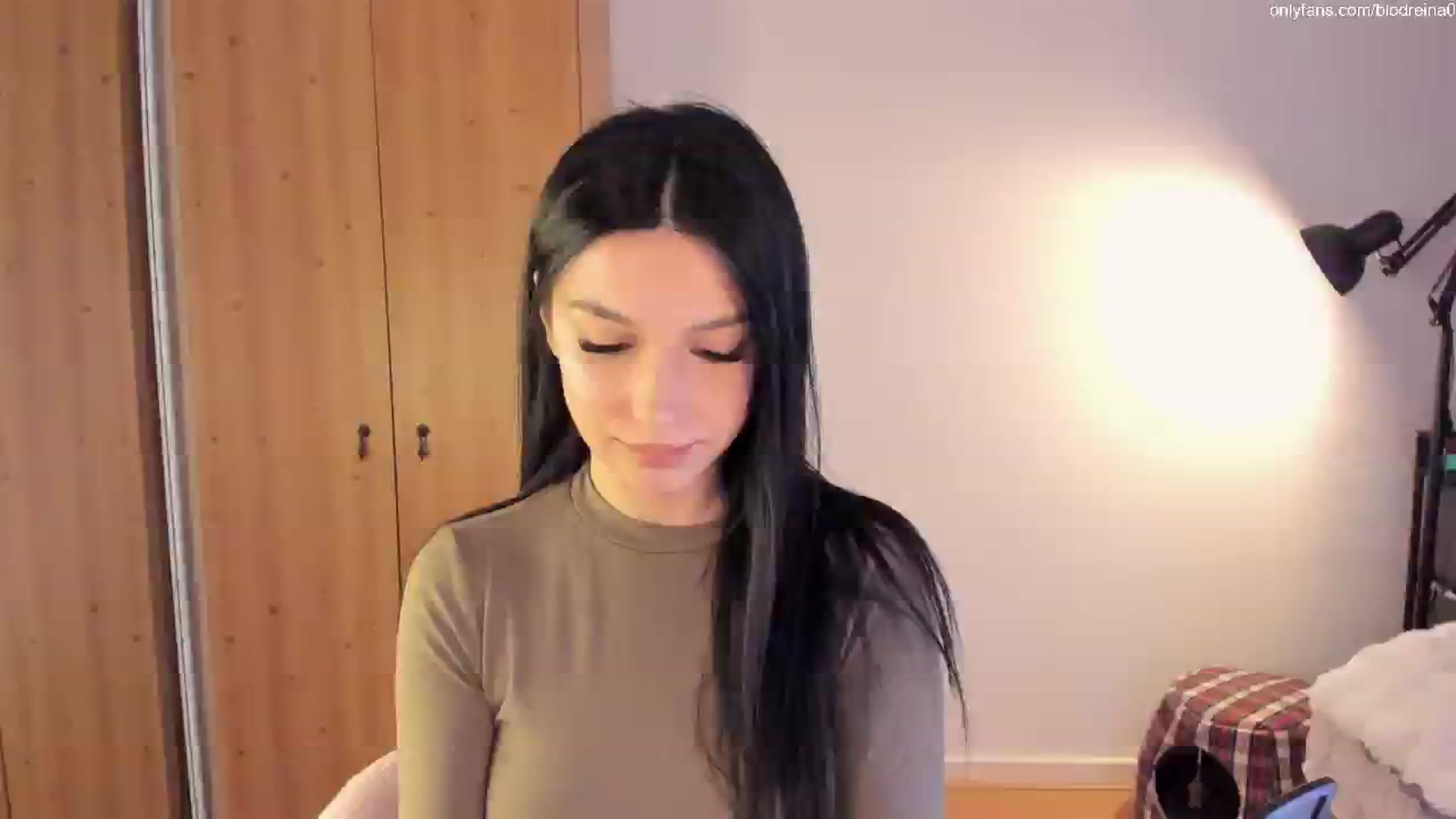 Gallery image thumbnail from Blodreina's myfreecams stream on, 06/03/2025, 23:28 image 1 of 20