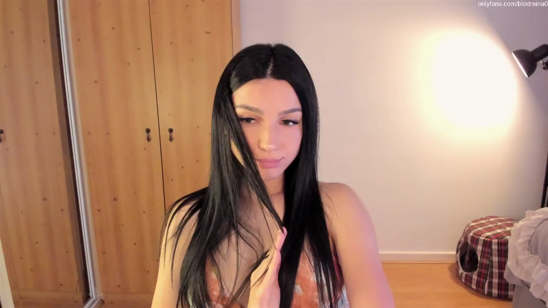 Gallery image thumbnail from Blodreina's myfreecams stream on, 06/12/2025, 24:54 image 2 of 20