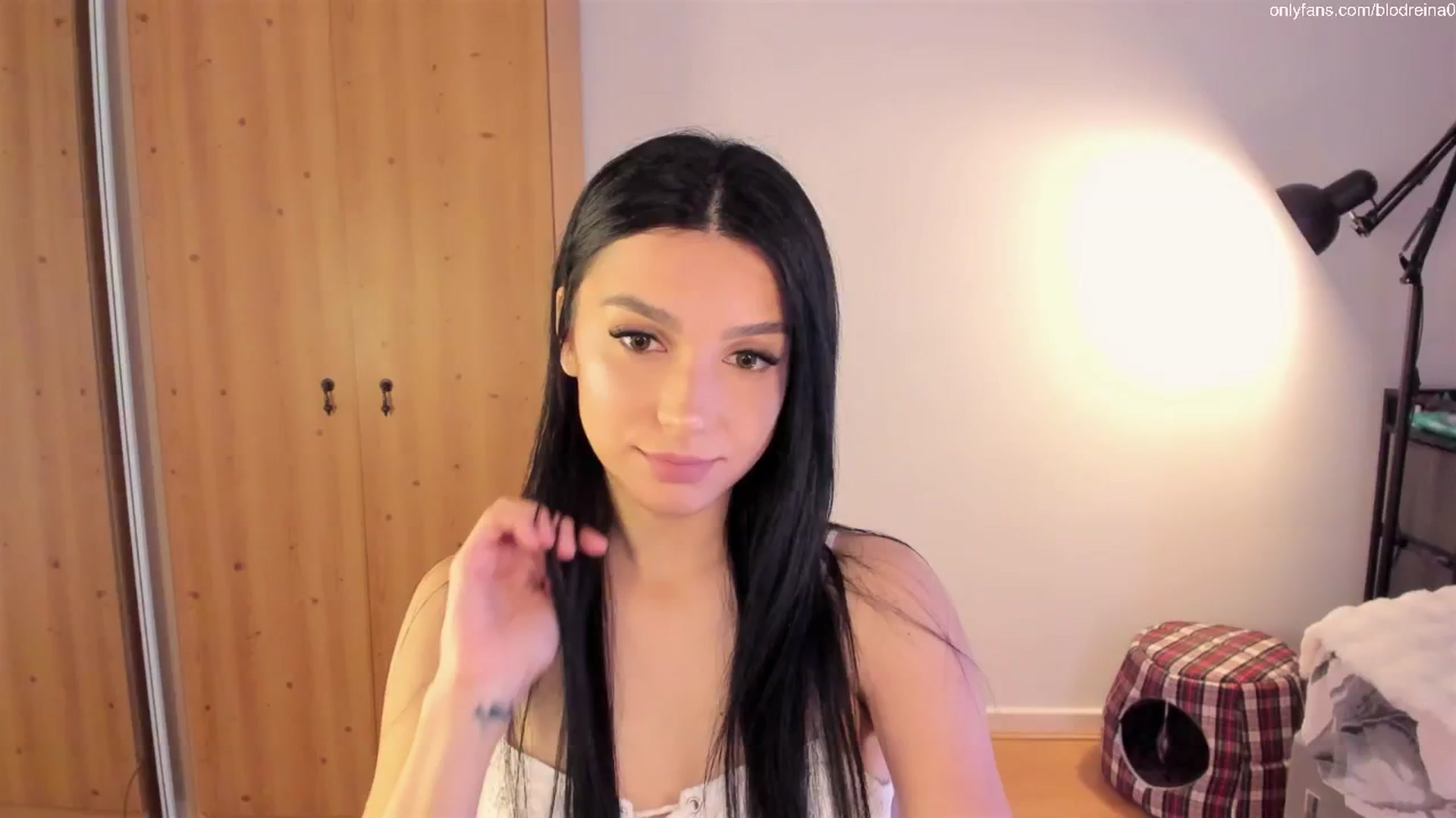 Gallery image thumbnail from Blodreina's myfreecams stream on, 06/14/2025, 23:12 image 2 of 20