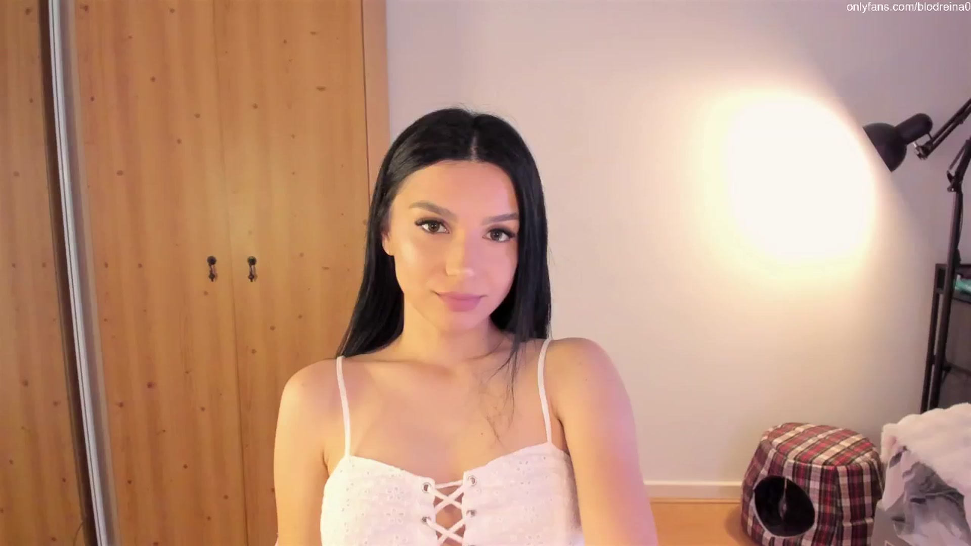 Gallery image thumbnail from Blodreina's myfreecams stream on, 06/14/2025, 23:12 image 8 of 20
