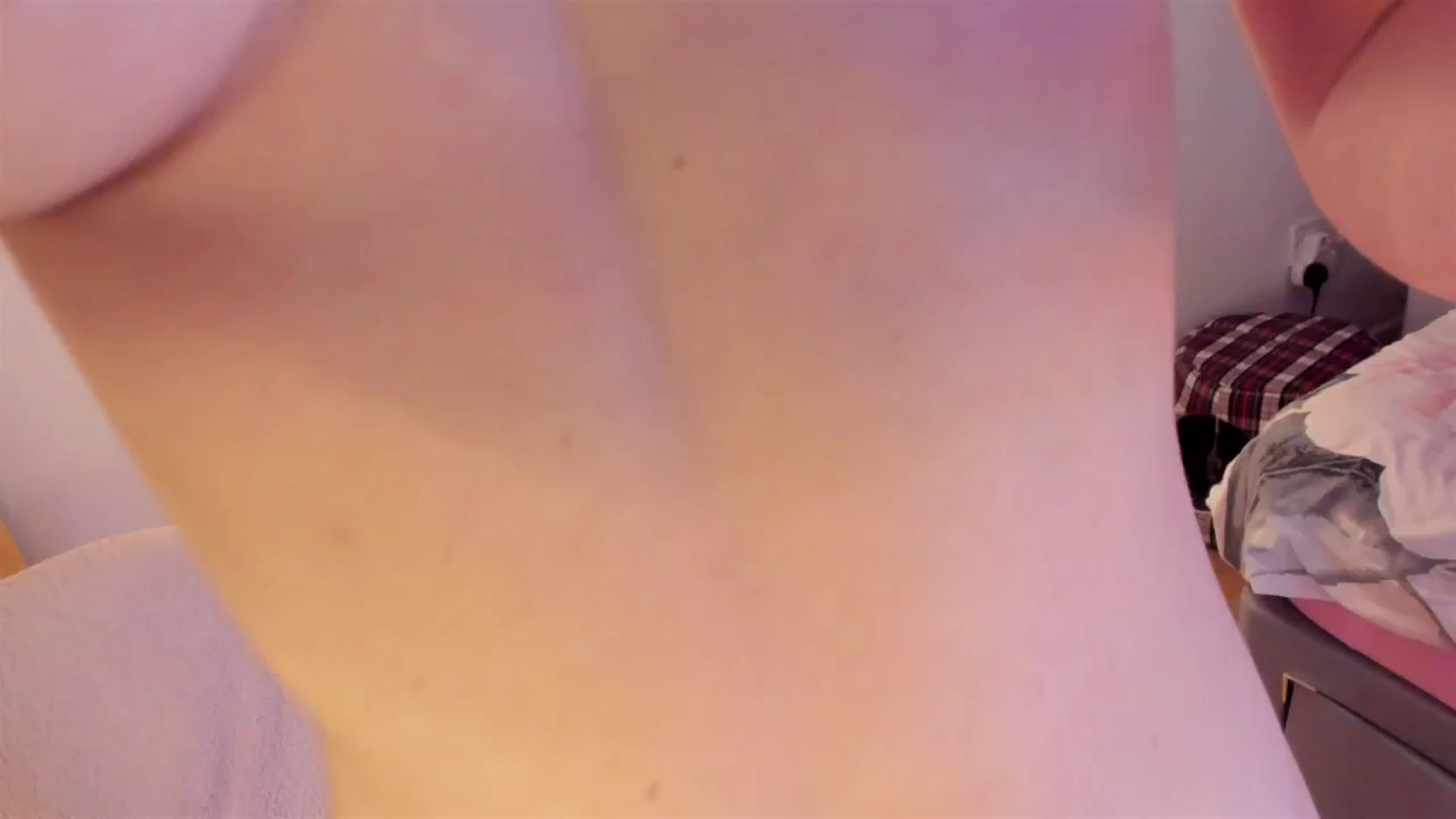 Gallery image thumbnail from Blodreina's myfreecams stream on, 06/19/2025, 01:04 image 9 of 20