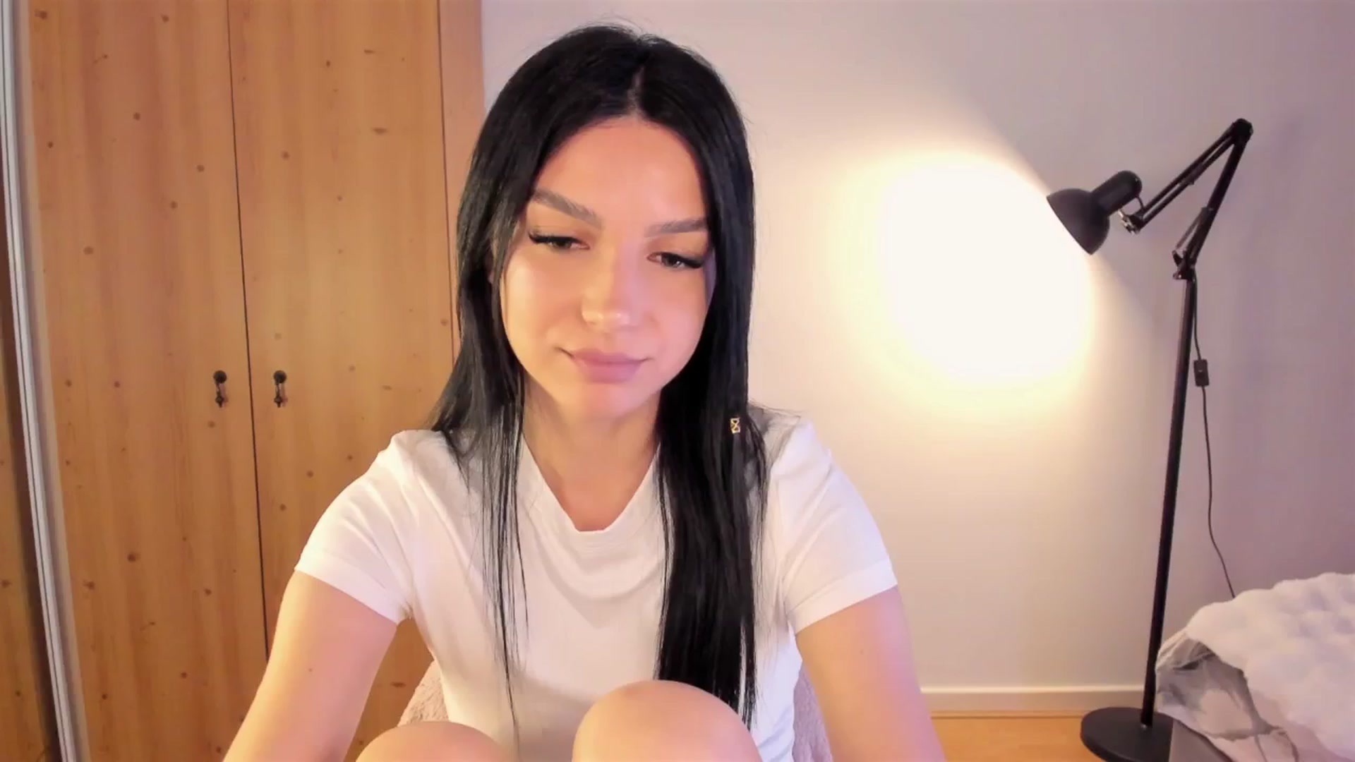 Gallery image thumbnail from Blodreina's myfreecams stream on, 06/20/2025, 24:02 image 5 of 20