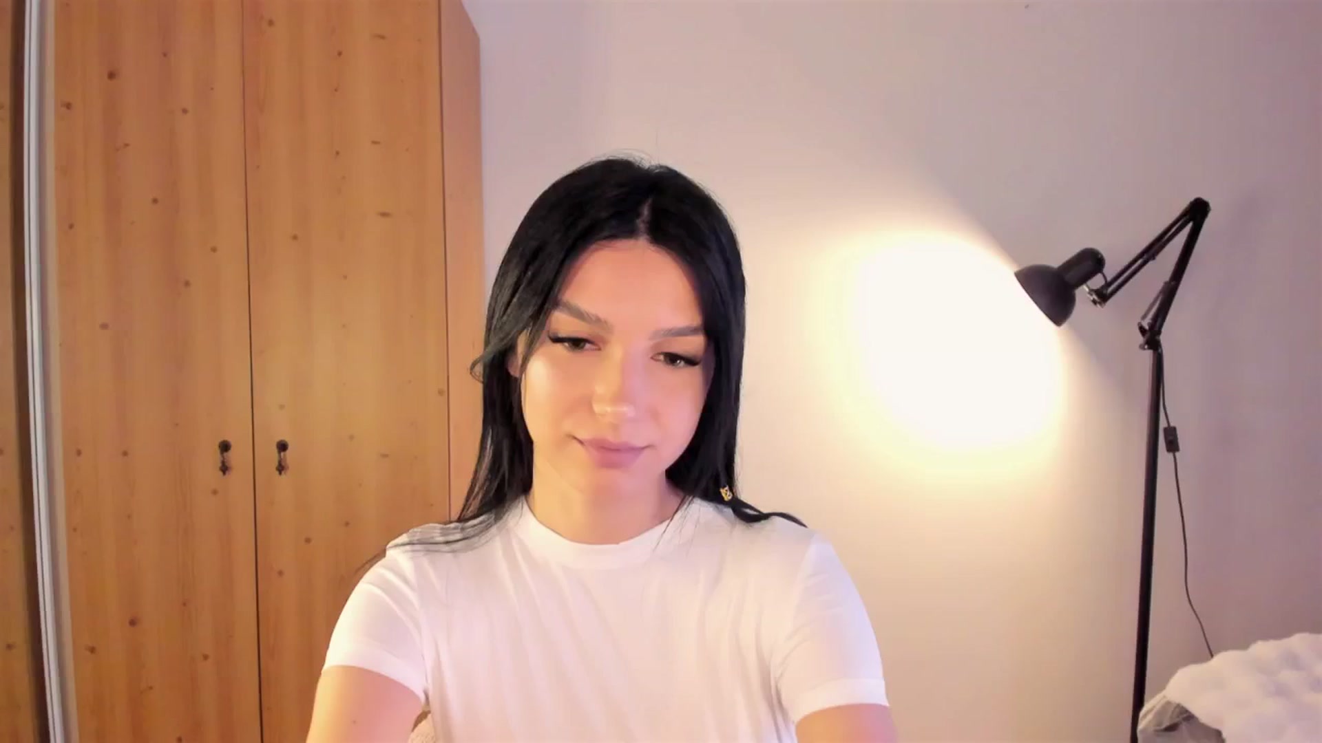 Gallery image thumbnail from Blodreina's myfreecams stream on, 06/20/2025, 24:02 image 12 of 20