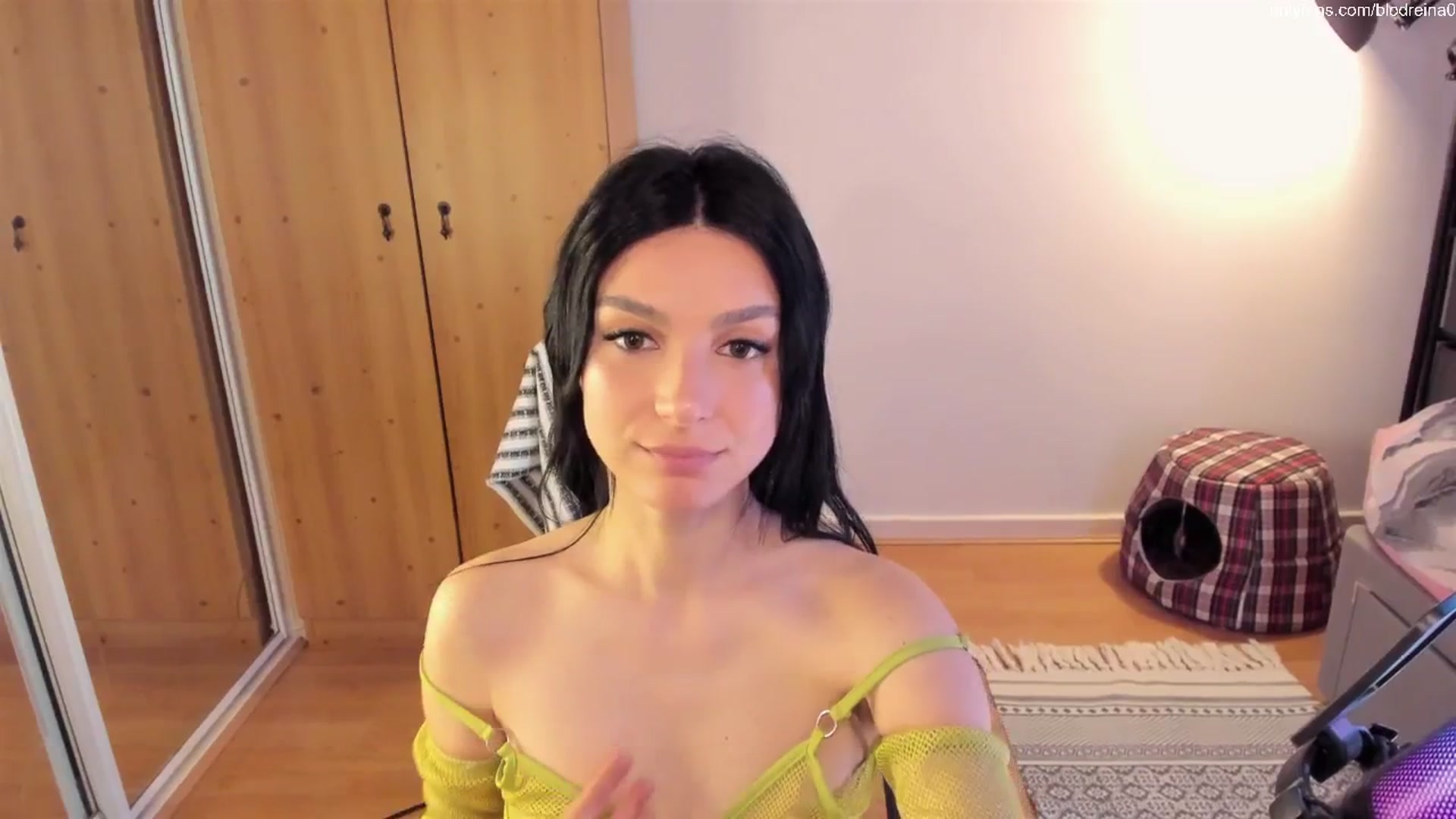 Gallery image thumbnail from Blodreina's myfreecams stream on, 07/07/2025, 24:02 image 10 of 20