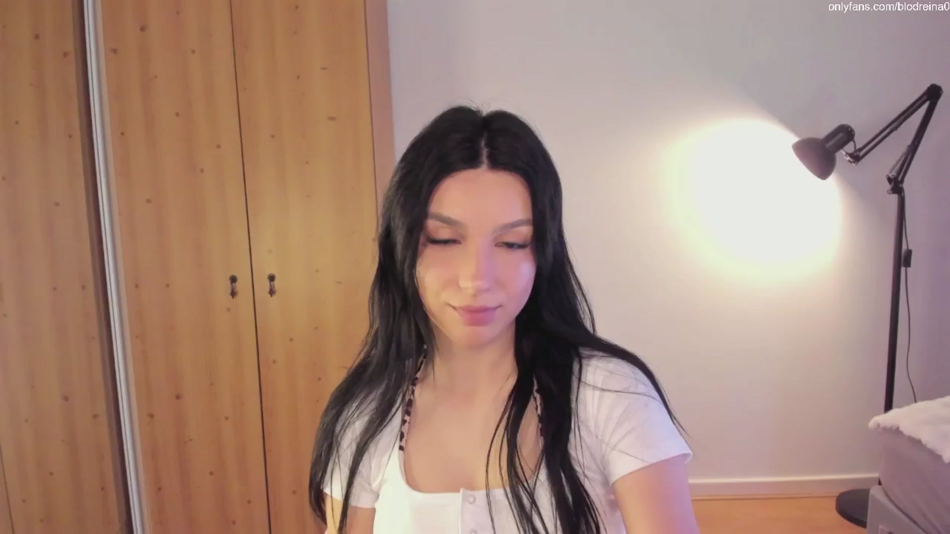 Gallery image thumbnail from Blodreina's myfreecams stream on, 07/16/2025, 02:29 image 1 of 20