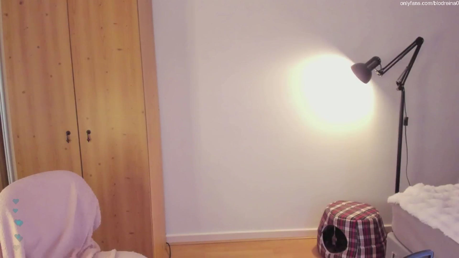 Gallery image thumbnail from Blodreina's myfreecams stream on, 07/19/2025, 24:51 image 16 of 20