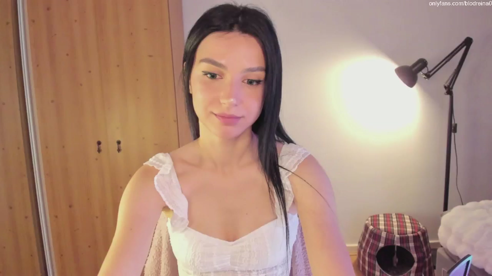 Gallery image thumbnail from Blodreina's myfreecams stream on, 07/23/2025, 24:55 image 10 of 20