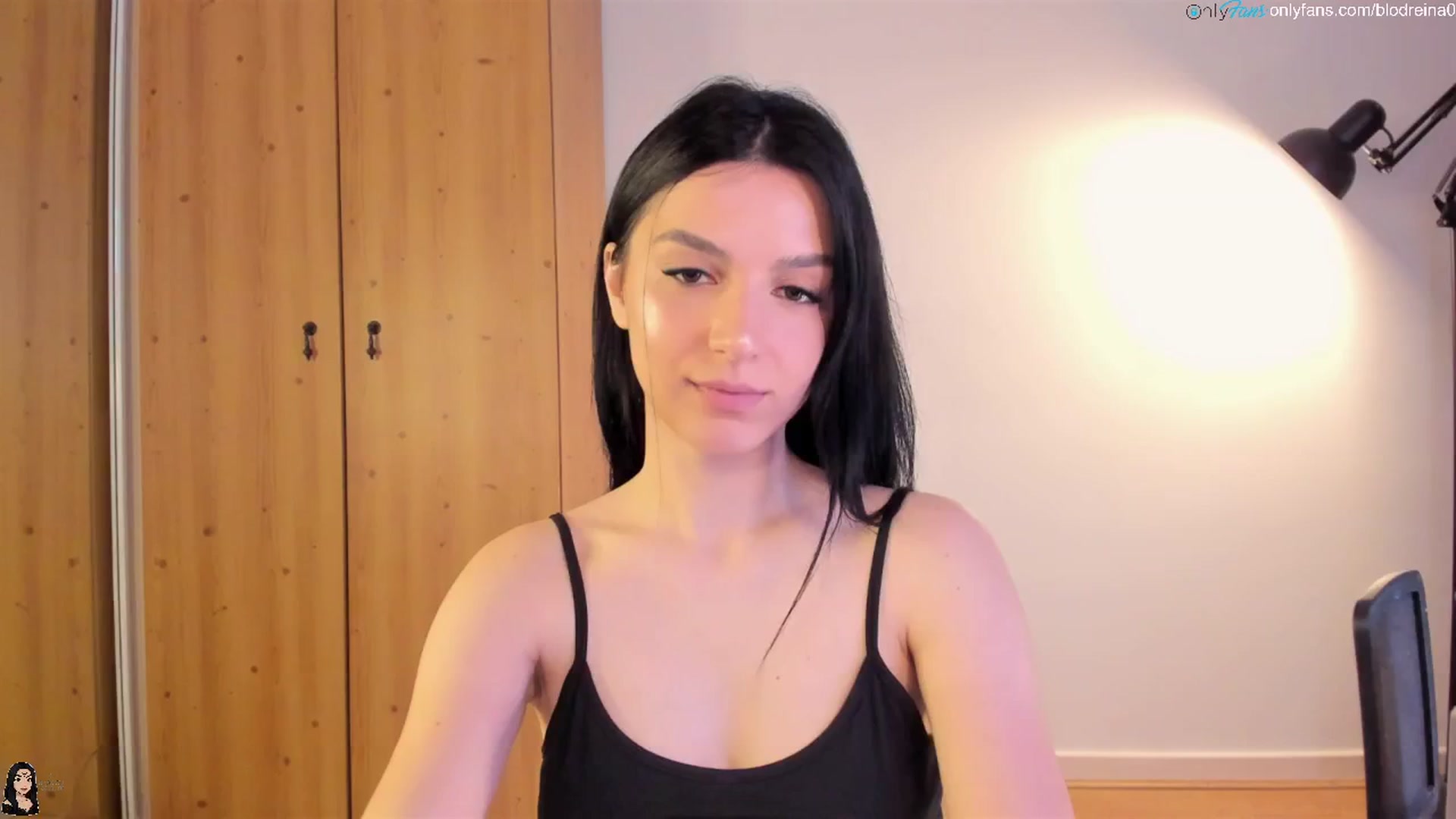 Gallery image thumbnail from Blodreina's myfreecams stream on, 08/11/2025, 24:53 image 19 of 20