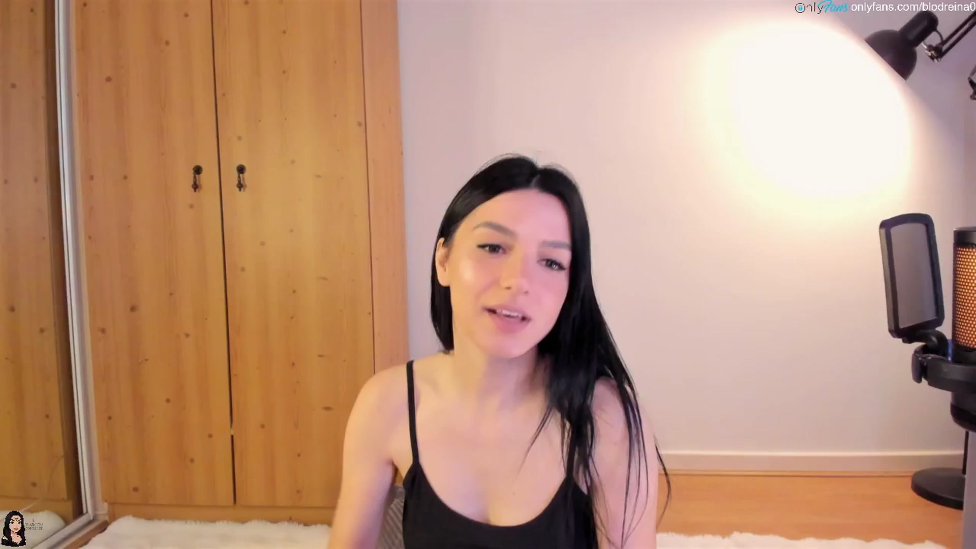 Gallery image thumbnail from Blodreina's myfreecams stream on, 08/11/2025, 03:06 image 14 of 20