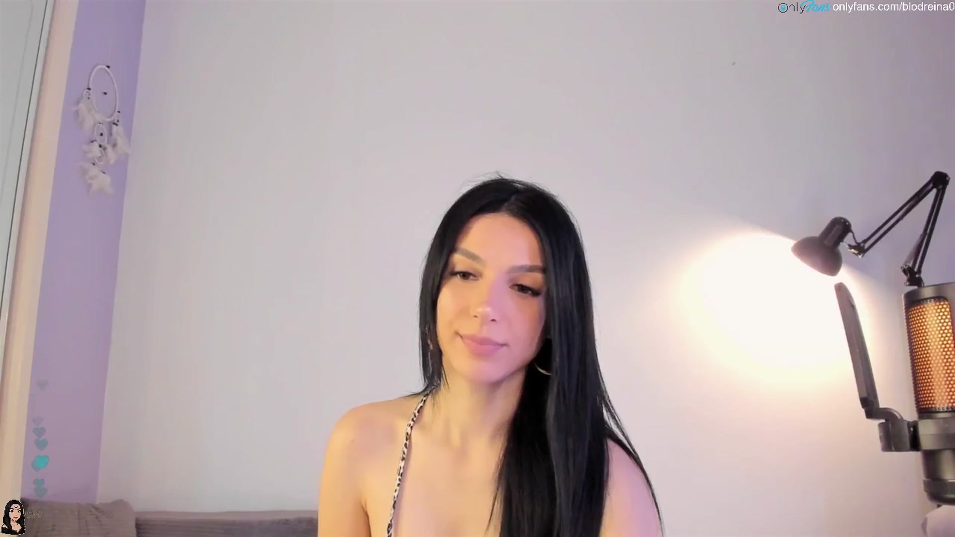 Gallery image thumbnail from Blodreina's myfreecams stream on, 08/15/2025, 24:09 image 7 of 20