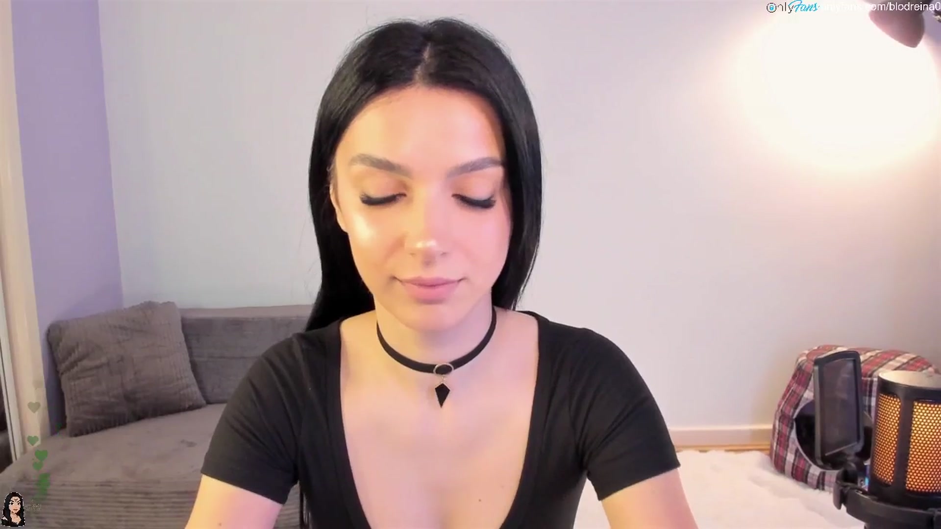 Gallery image thumbnail from Blodreina's myfreecams stream on, 08/16/2025, 24:03 image 3 of 20