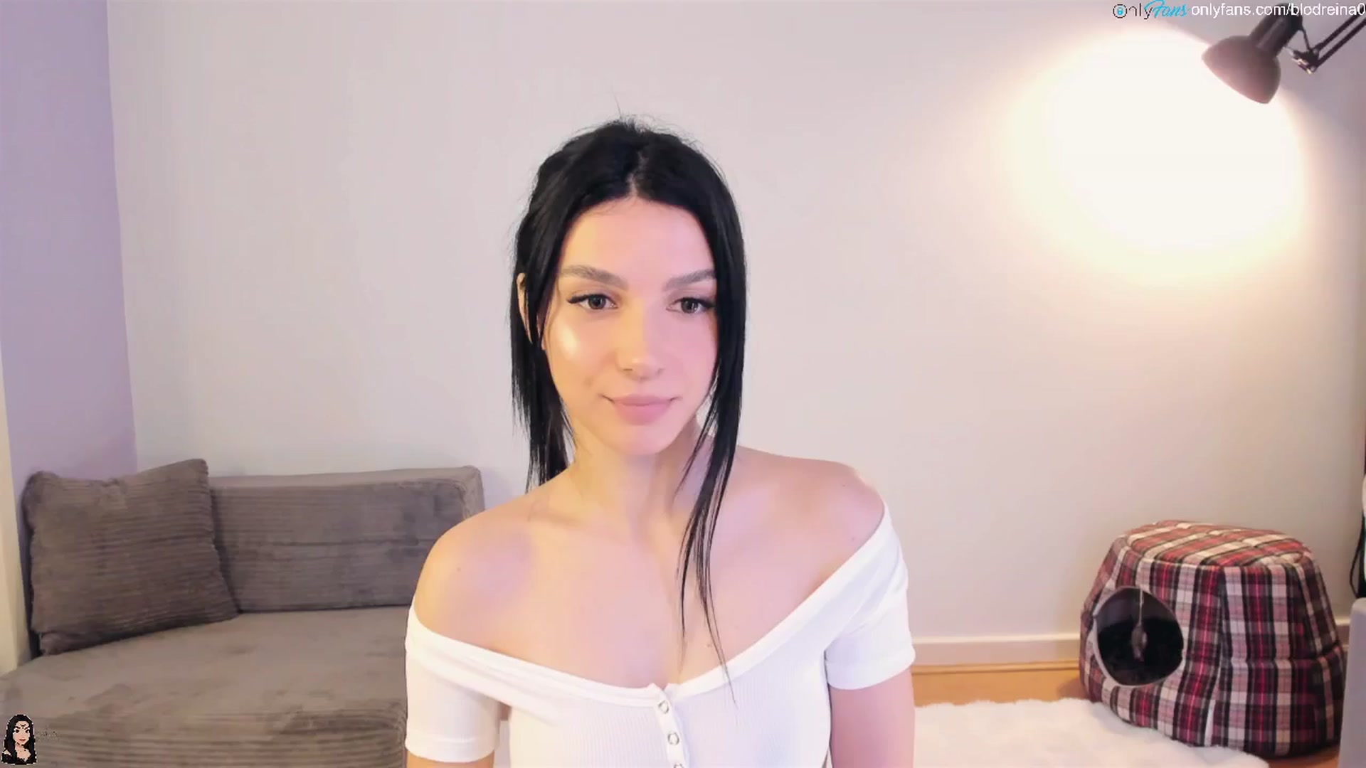 Gallery image thumbnail from Blodreina's myfreecams stream on, 08/23/2025, 24:02 image 5 of 20
