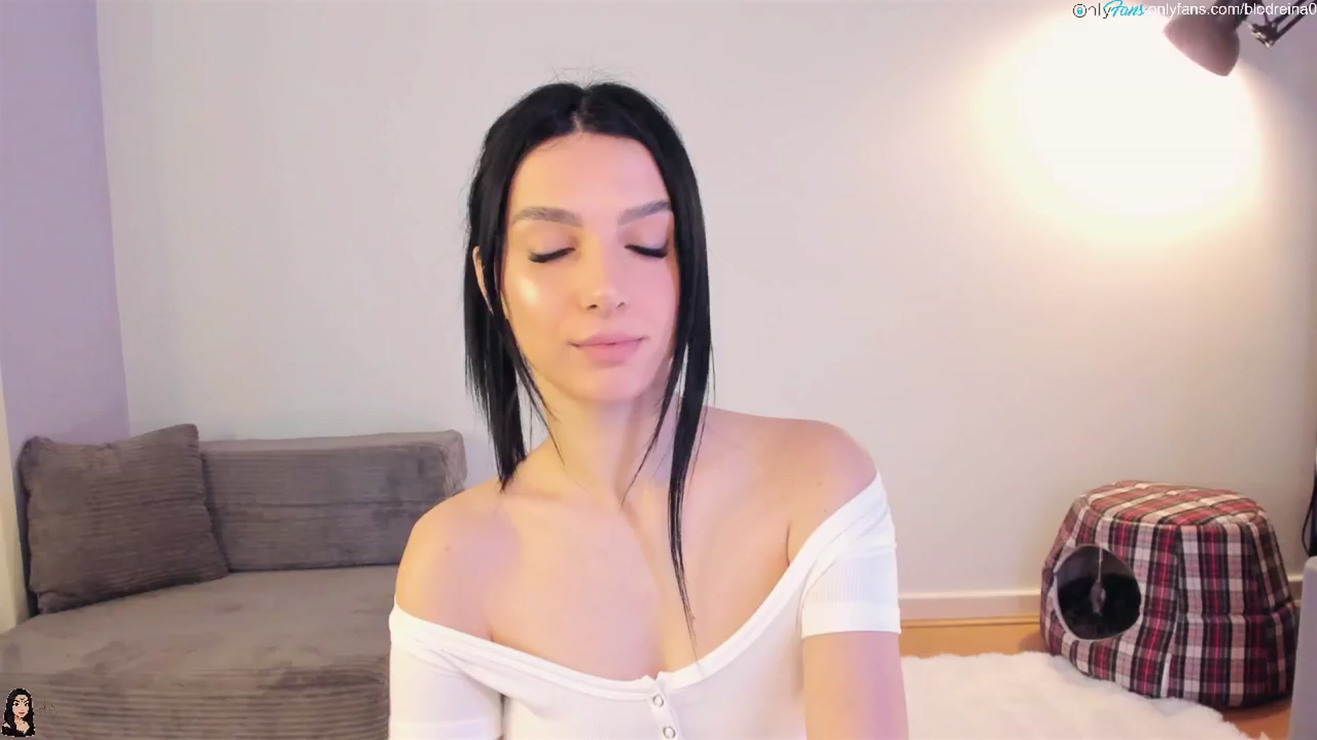 Gallery image thumbnail from Blodreina's myfreecams stream on, 08/23/2025, 24:02 image 2 of 20