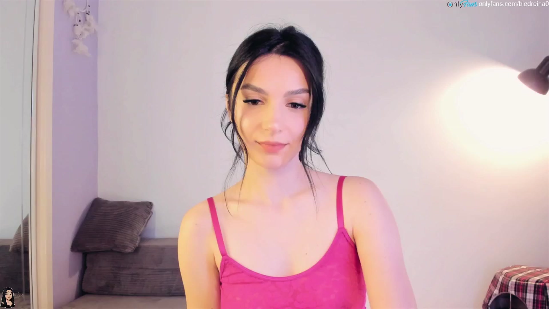 Gallery image thumbnail from Blodreina's myfreecams stream on, 08/31/2025, 01:01 image 8 of 20