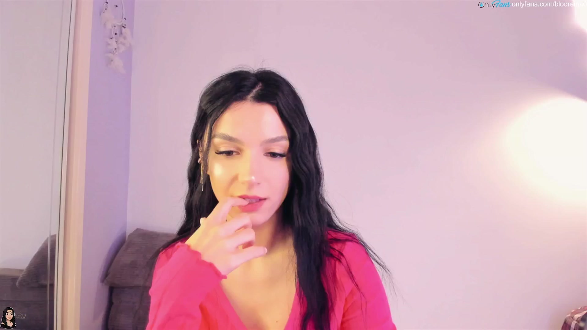 Gallery image thumbnail from Blodreina's myfreecams stream on, 09/14/2025, 02:26 image 6 of 20