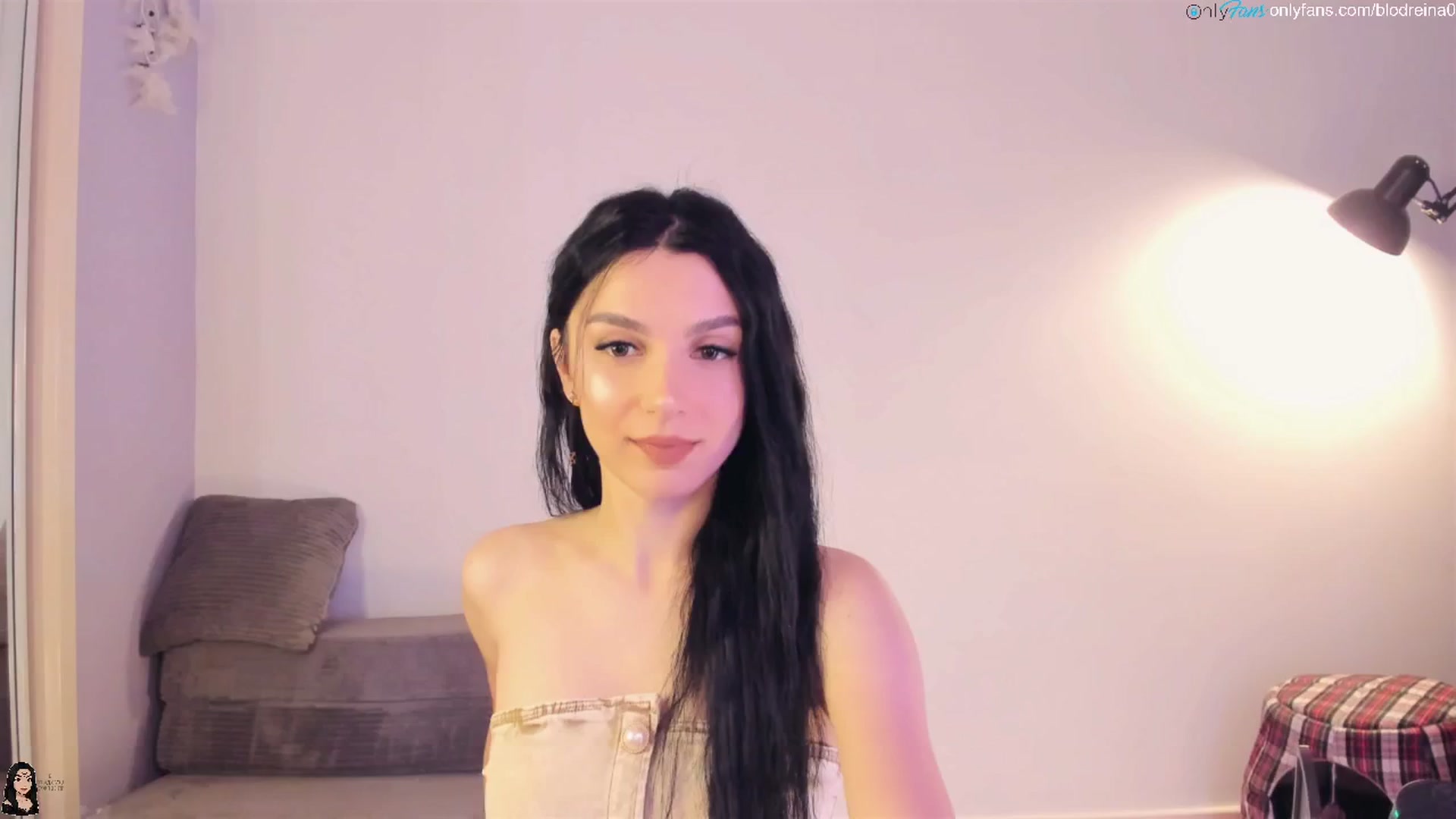 Gallery image thumbnail from Blodreina's myfreecams stream on, 09/19/2025, 24:04 image 6 of 20