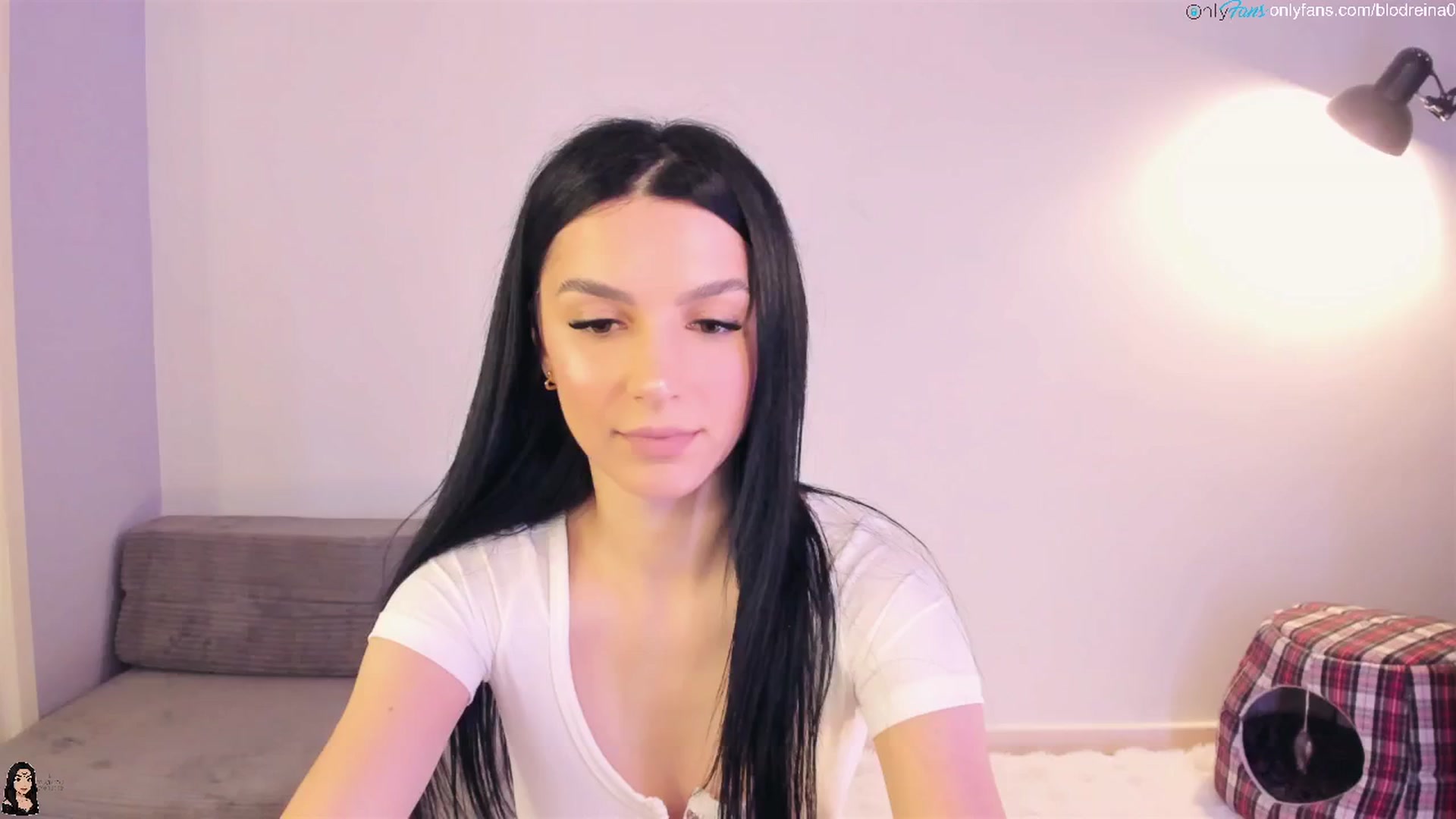 Gallery image thumbnail from Blodreina's myfreecams stream on, 10/09/2025, 01:06 image 6 of 20