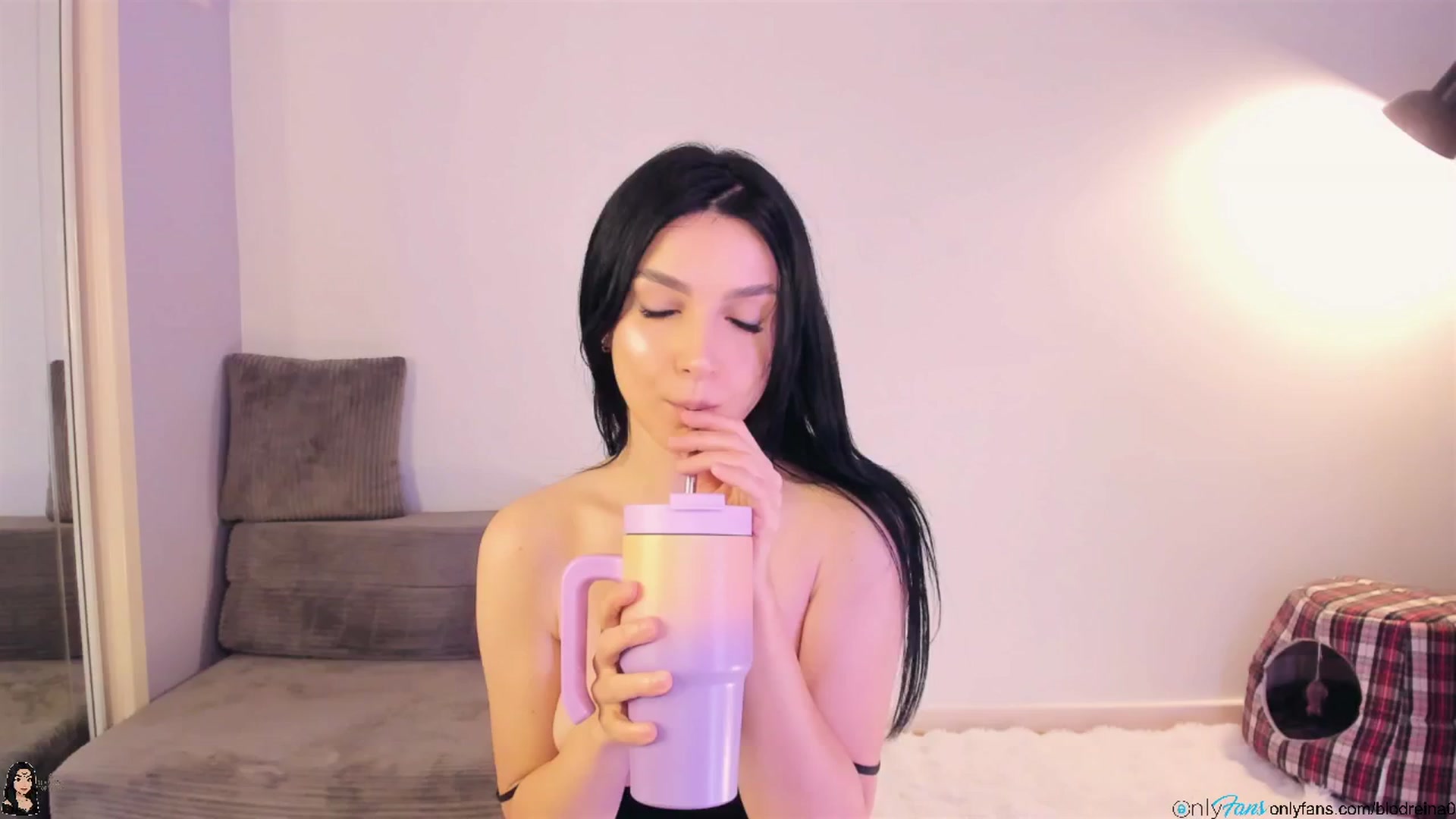 Gallery image thumbnail from Blodreina's myfreecams stream on, 10/25/2025, 02:10 image 16 of 20