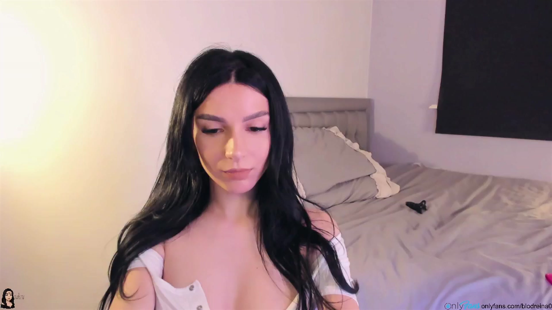 Gallery image thumbnail from Blodreina's myfreecams stream on, 11/16/2025, 04:35 image 5 of 20