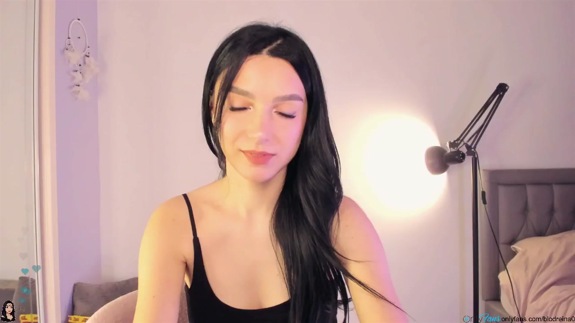 Gallery image thumbnail from Blodreina's myfreecams stream on, 11/23/2025, 24:03 image 1 of 20