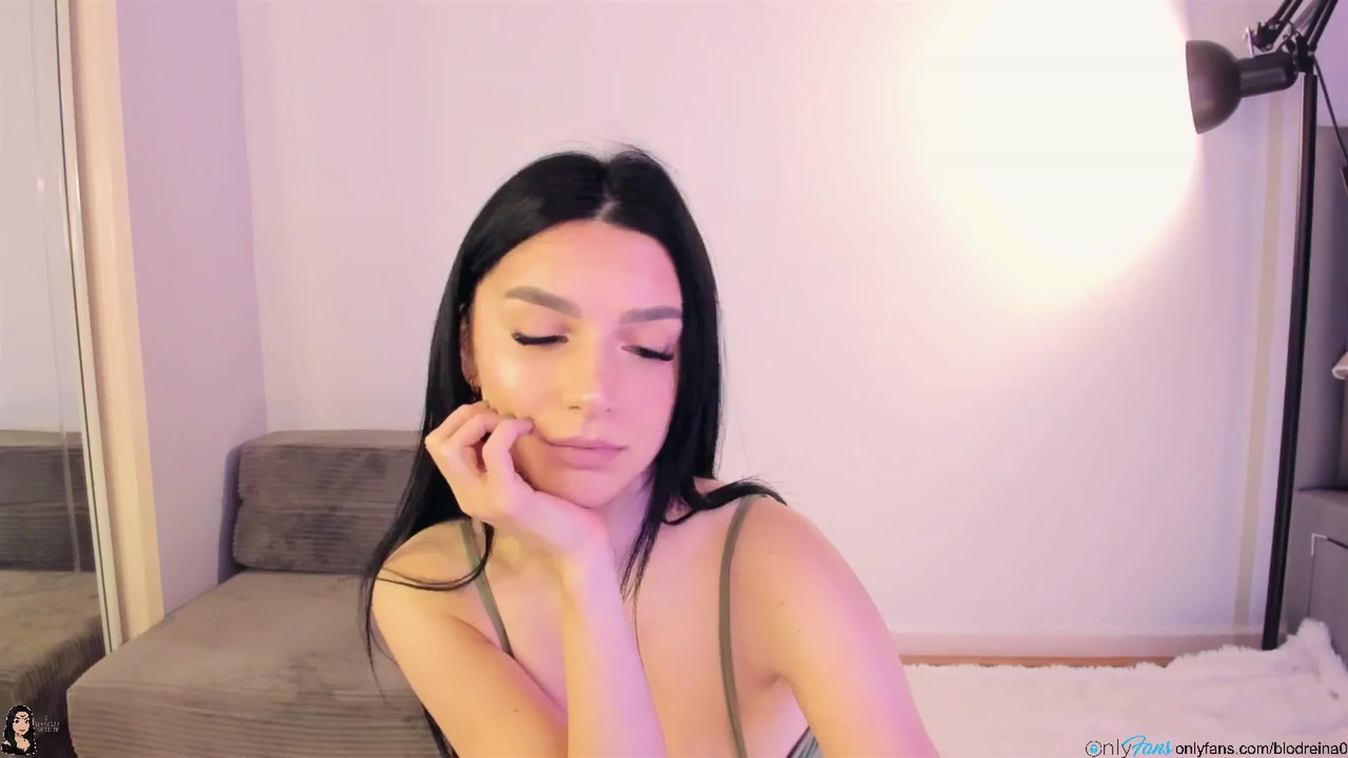 Gallery image thumbnail from Blodreina's myfreecams stream on, 12/04/2025, 04:09 image 12 of 20