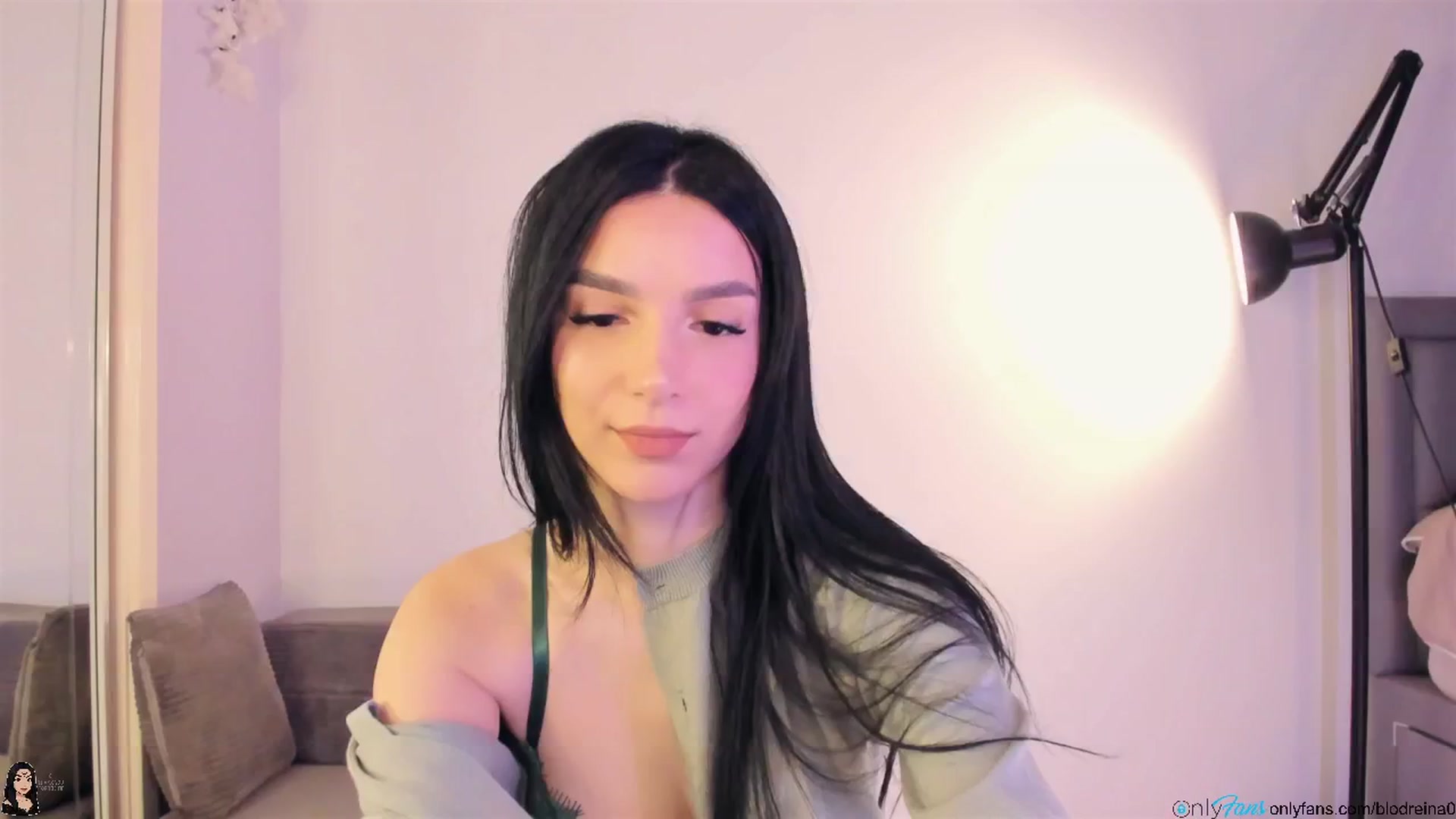 Gallery image thumbnail from Blodreina's myfreecams stream on, 12/05/2025, 24:02 image 15 of 20