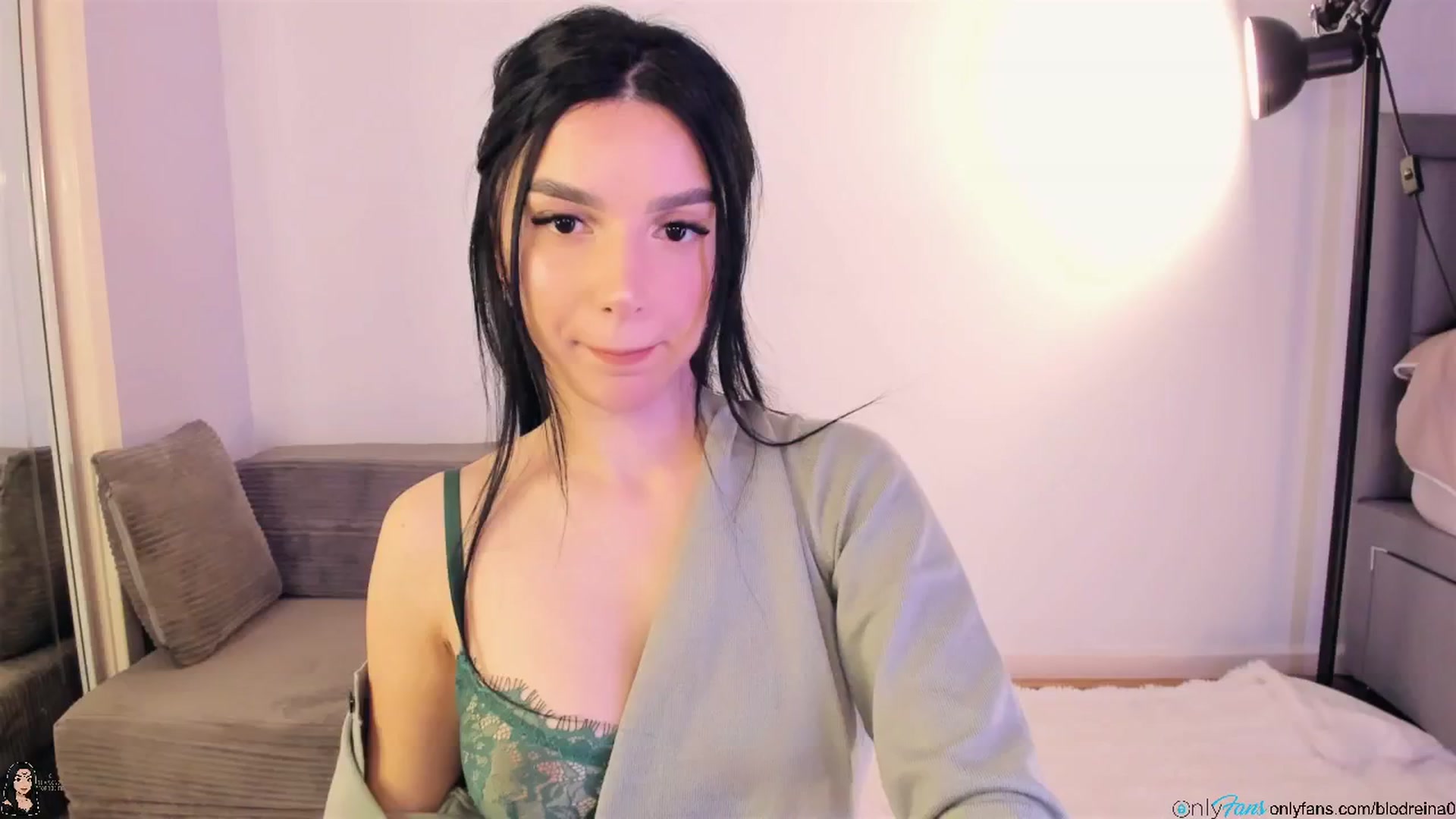 Gallery image thumbnail from Blodreina's myfreecams stream on, 12/05/2025, 24:02 image 10 of 20