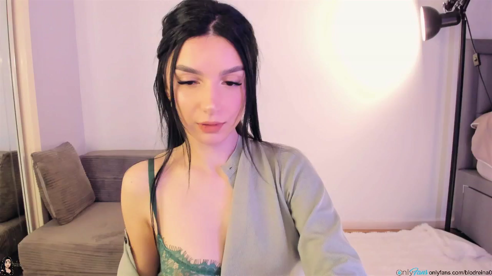 Gallery image thumbnail from Blodreina's myfreecams stream on, 12/05/2025, 24:02 image 9 of 20