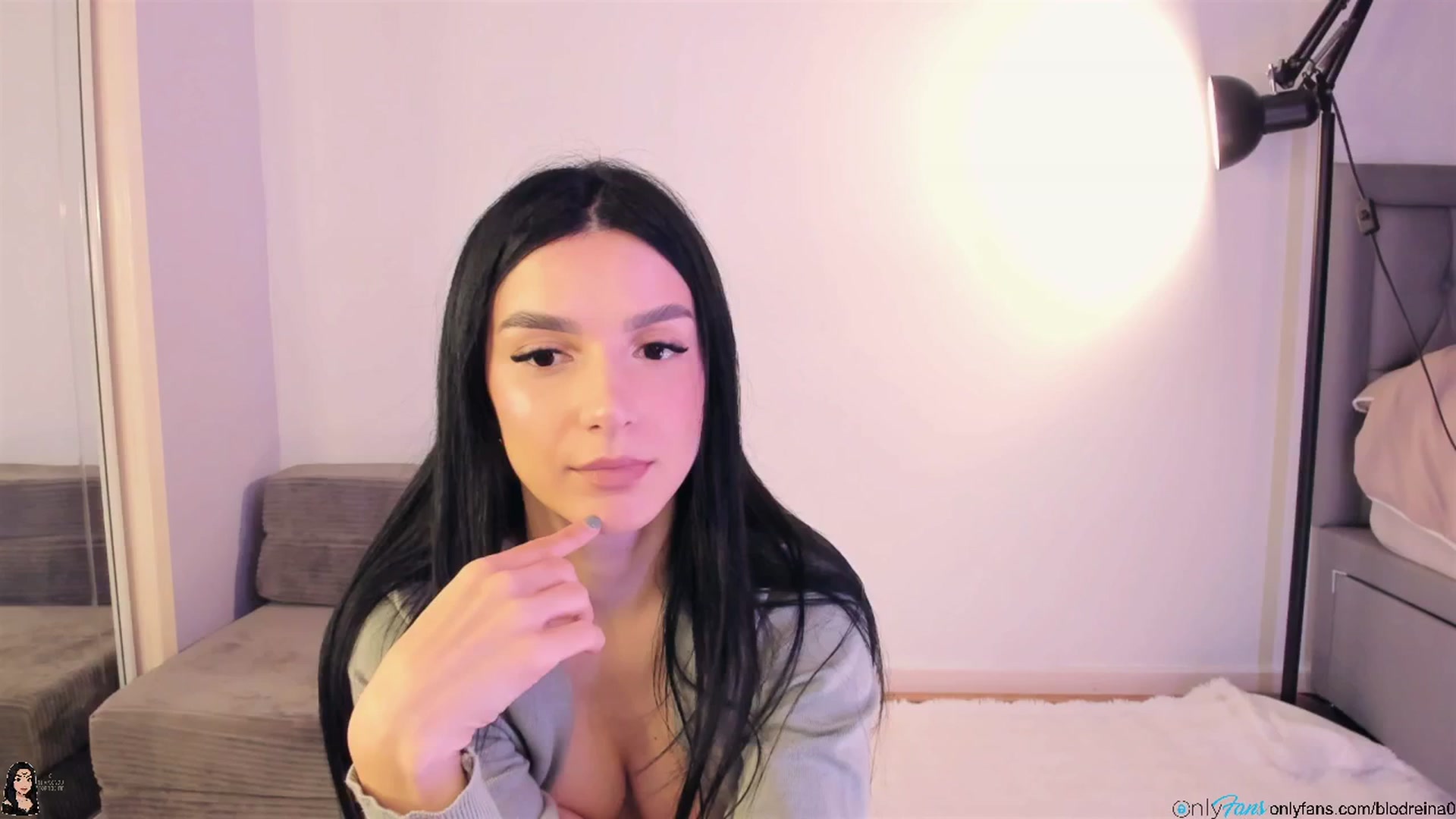 Gallery image thumbnail from Blodreina's myfreecams stream on, 12/05/2025, 05:01 image 17 of 20