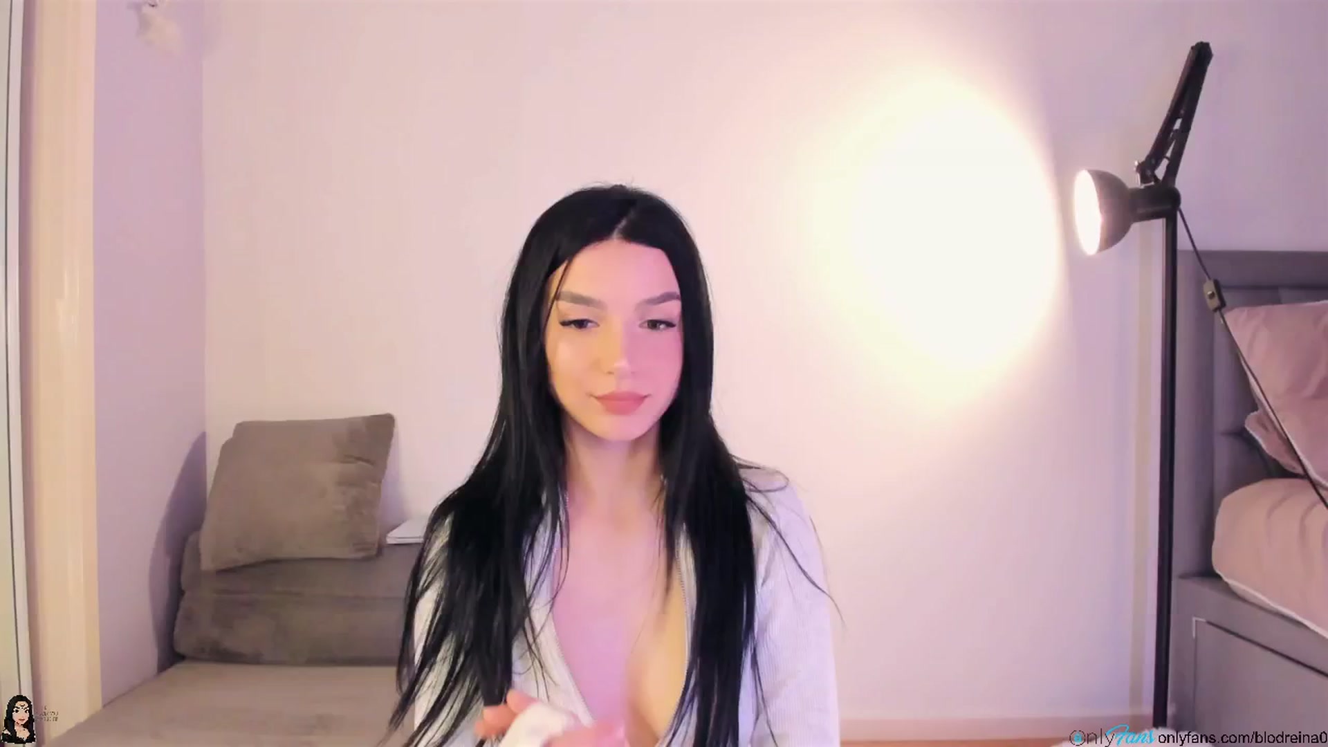 Gallery image thumbnail from Blodreina's myfreecams stream on, 12/11/2025, 02:35 image 4 of 20