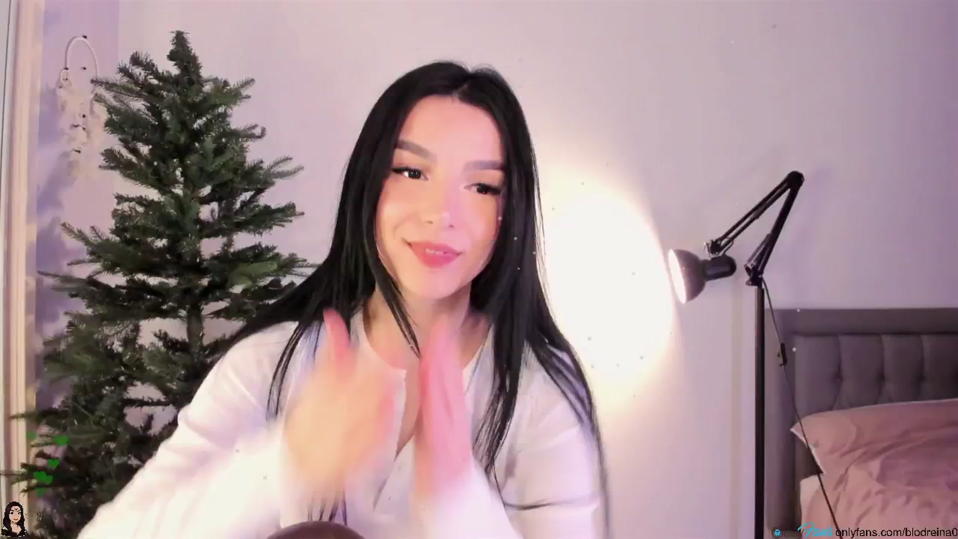 Gallery image thumbnail from Blodreina's myfreecams stream on, 12/26/2025, 04:22 image 1 of 20