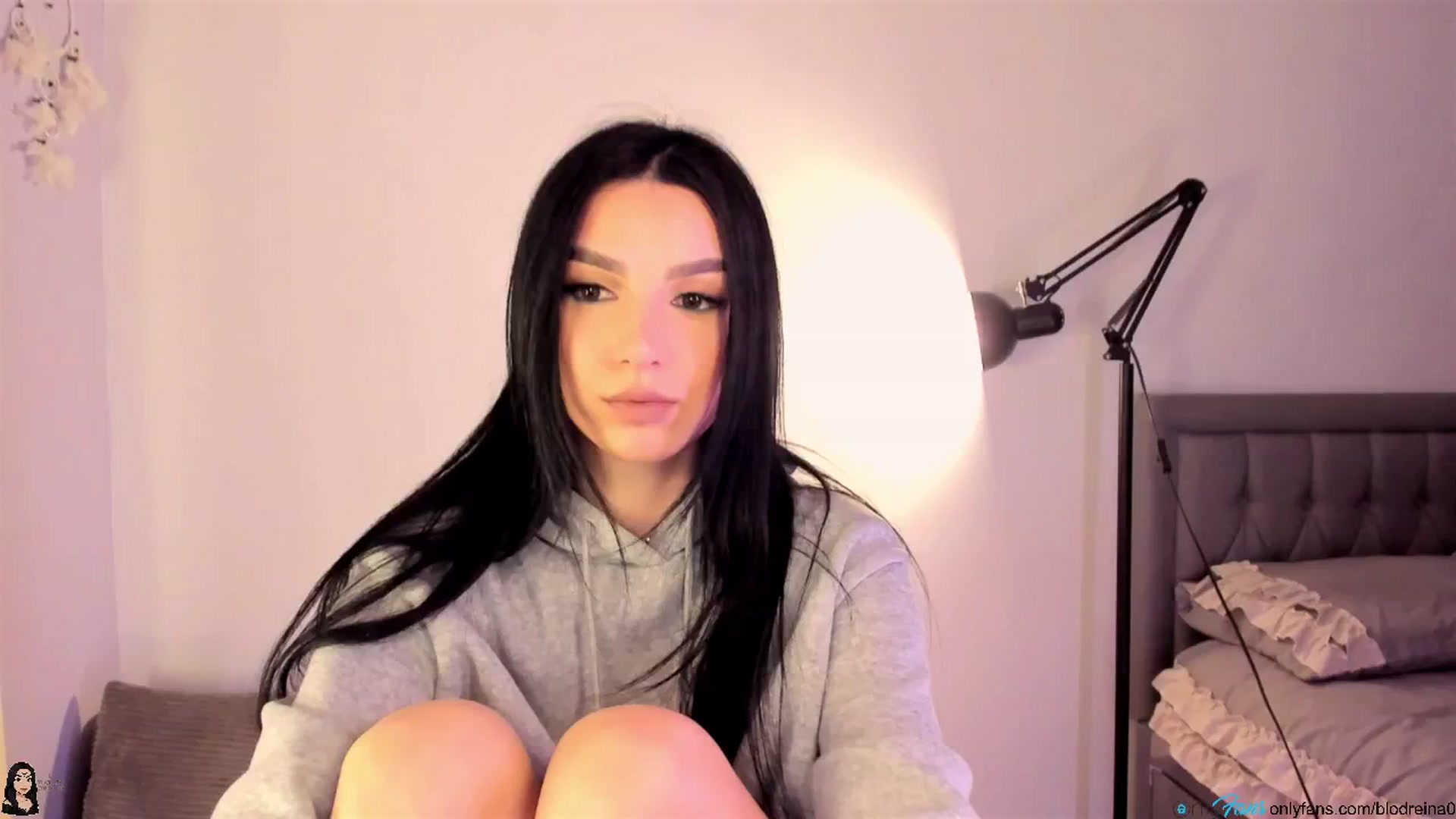 Gallery image thumbnail from Blodreina's myfreecams stream on, 01/01/2026, 24:03 image 1 of 20