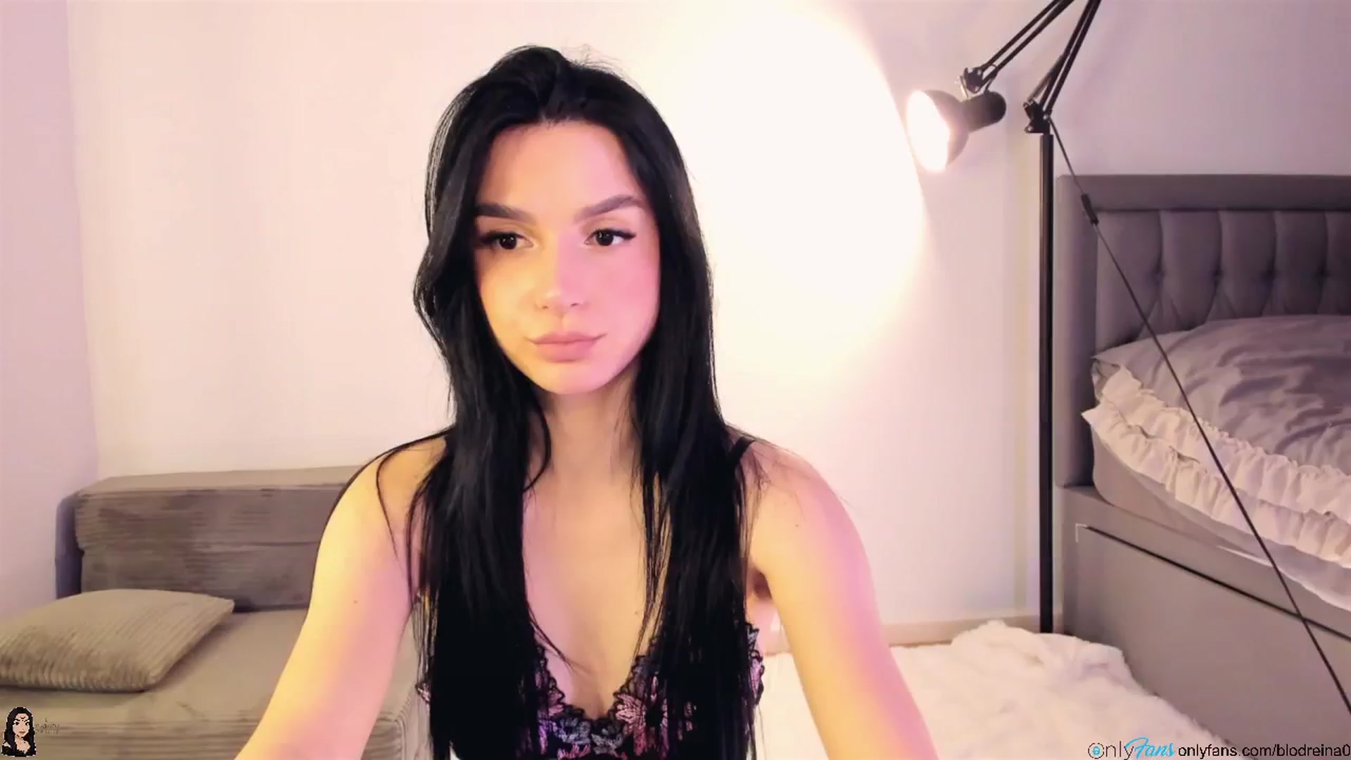 Gallery image thumbnail from Blodreina's myfreecams stream on, 01/15/2026, 06:33 image 1 of 20