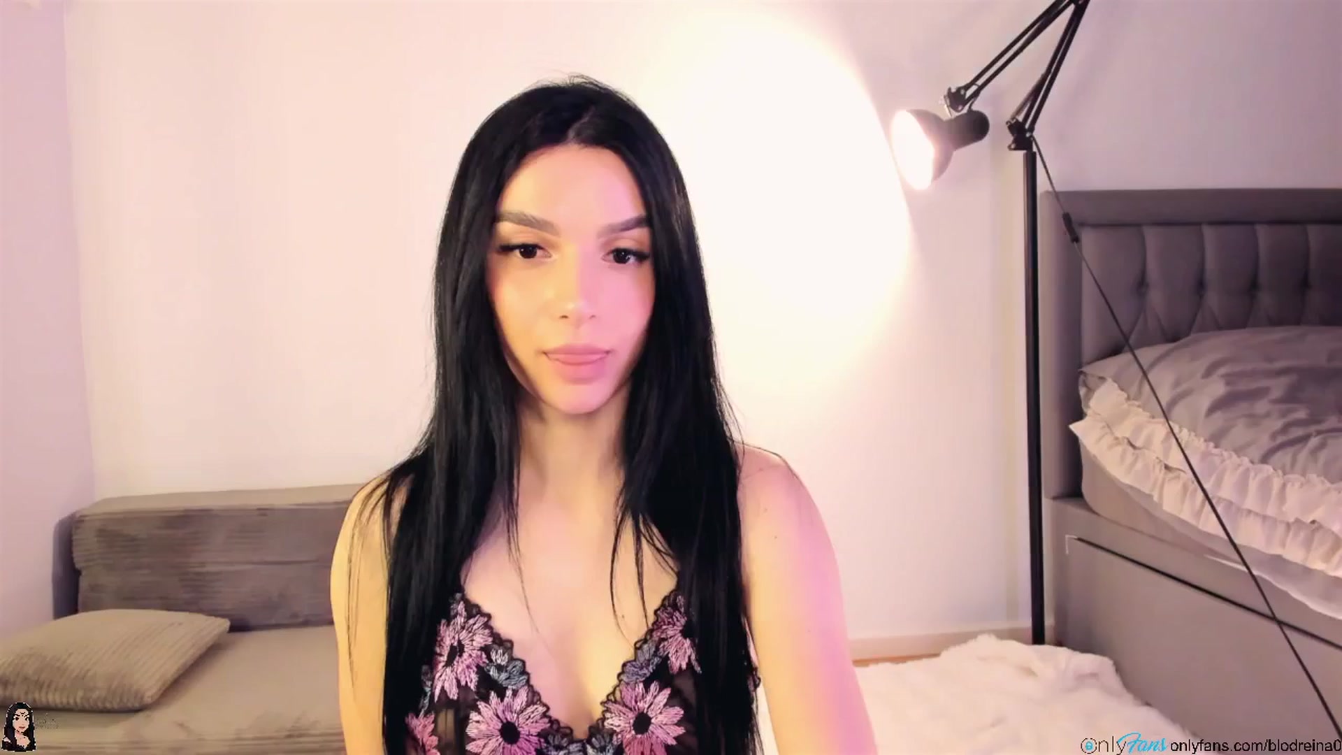 Gallery image thumbnail from Blodreina's myfreecams stream on, 01/15/2026, 06:33 image 18 of 20
