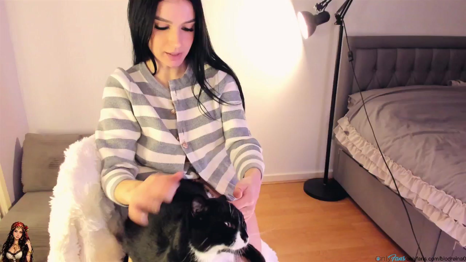 Gallery image thumbnail from Blodreina's myfreecams stream on, 01/17/2026, 05:44 image 17 of 20