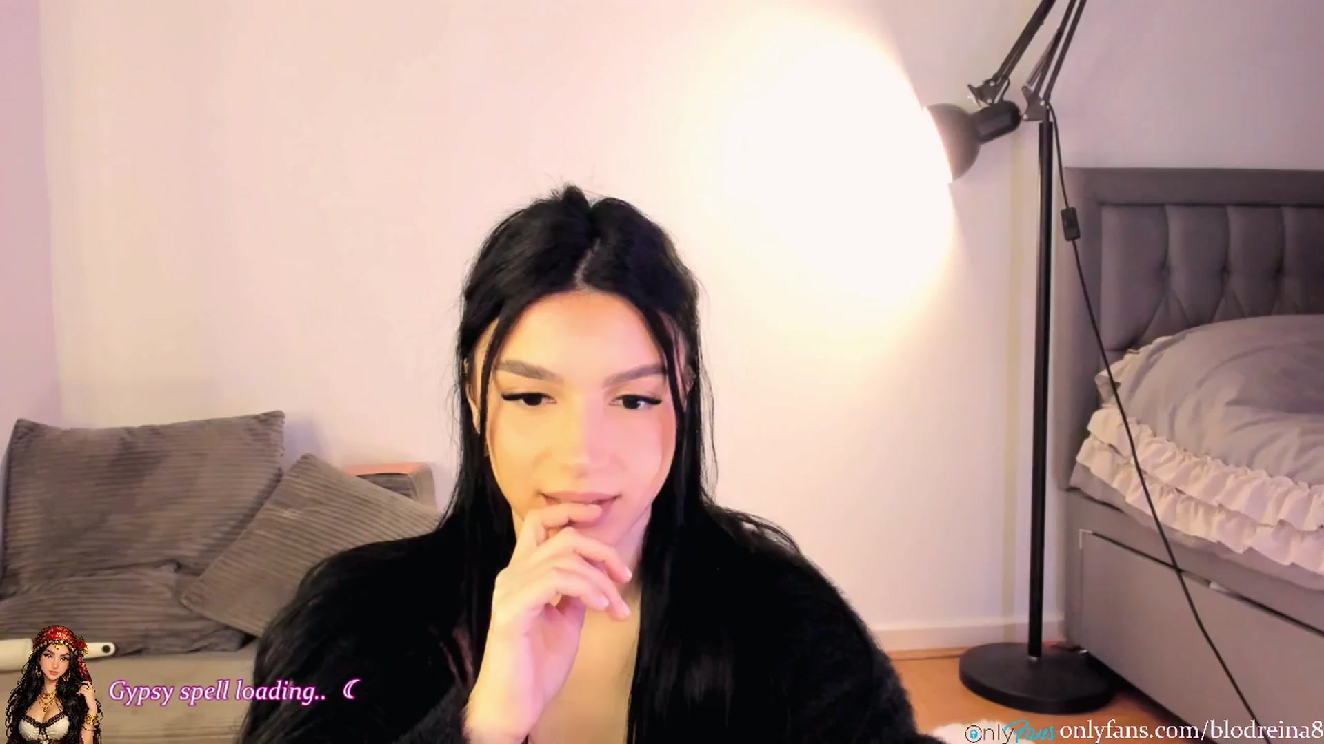 Gallery image thumbnail from Blodreina's myfreecams stream on, 03/12/2026, 03:27 image 8 of 20