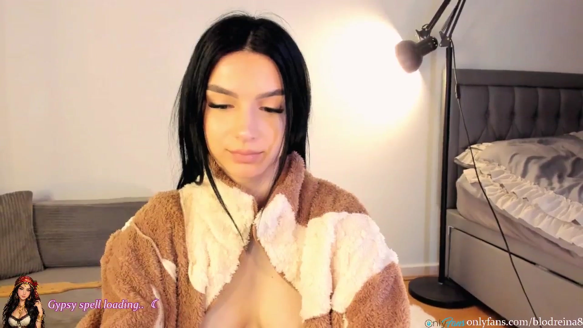 Gallery image thumbnail from Blodreina's myfreecams stream on, 03/28/2026, 02:59 image 19 of 20