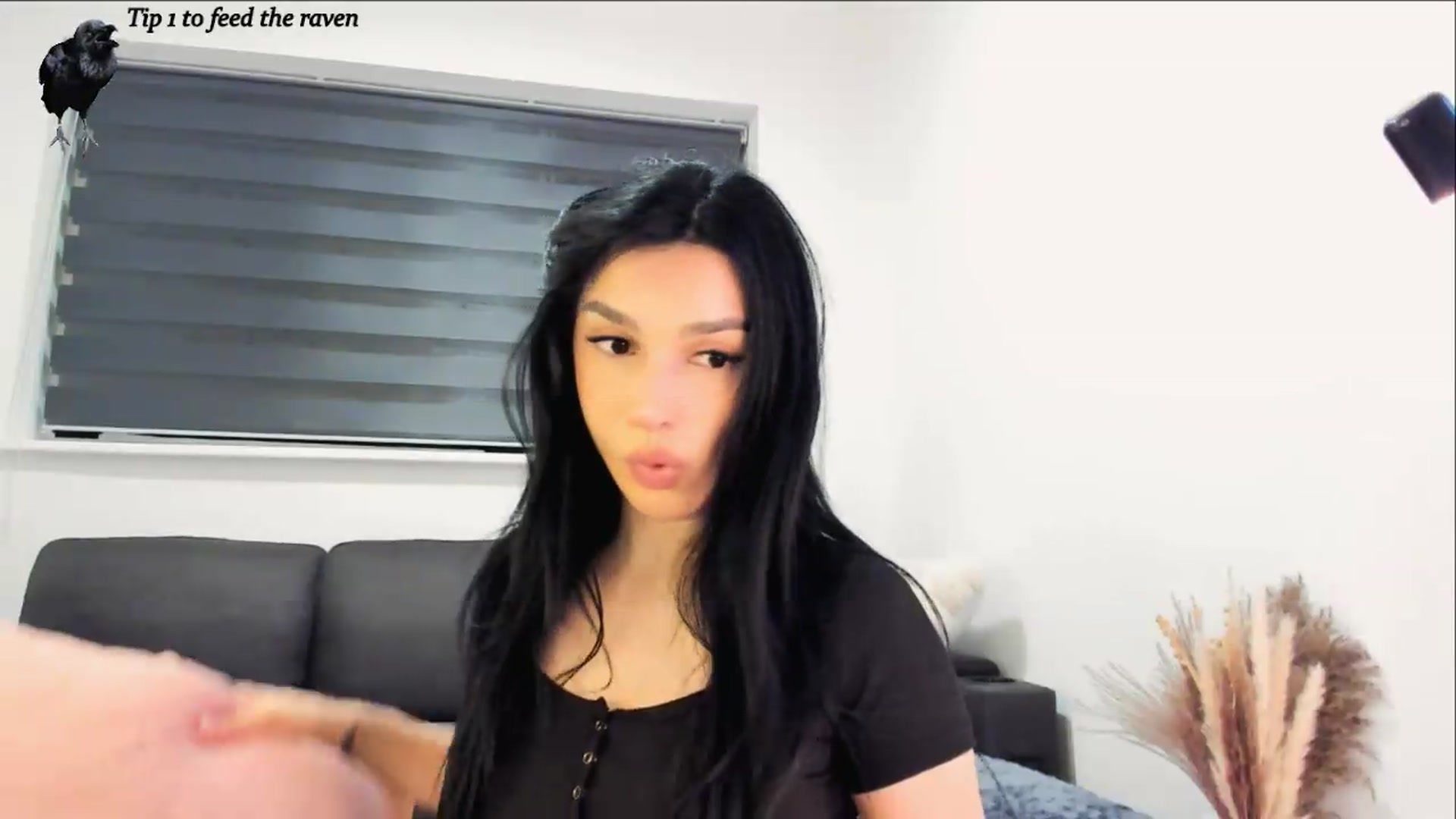 Gallery image thumbnail from Blodreina's myfreecams stream on, 06/19/2026, 02:45 image 3 of 20