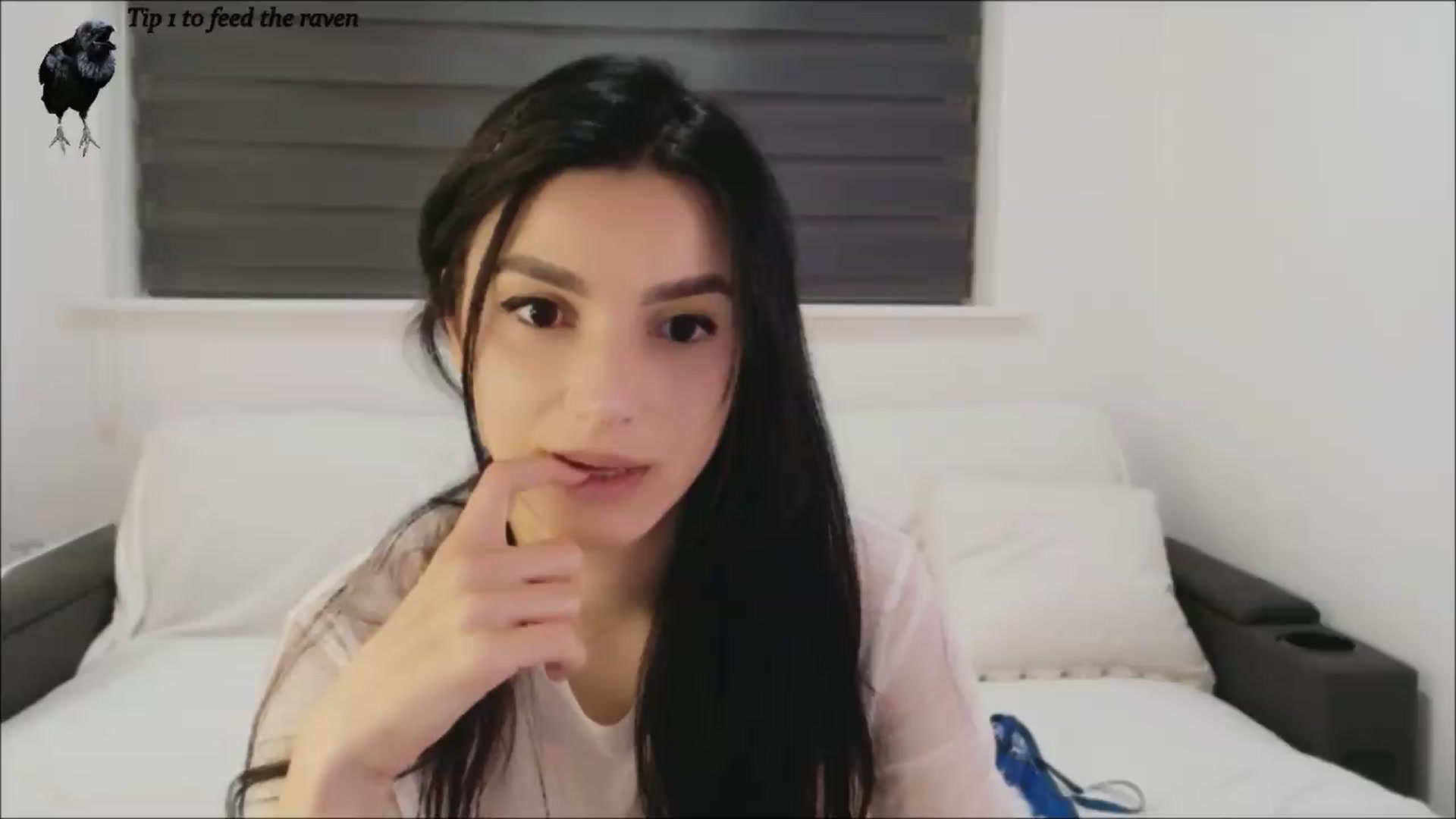 Gallery image thumbnail from Blodreina's myfreecams stream on, 08/29/2026, 01:21 image 19 of 20